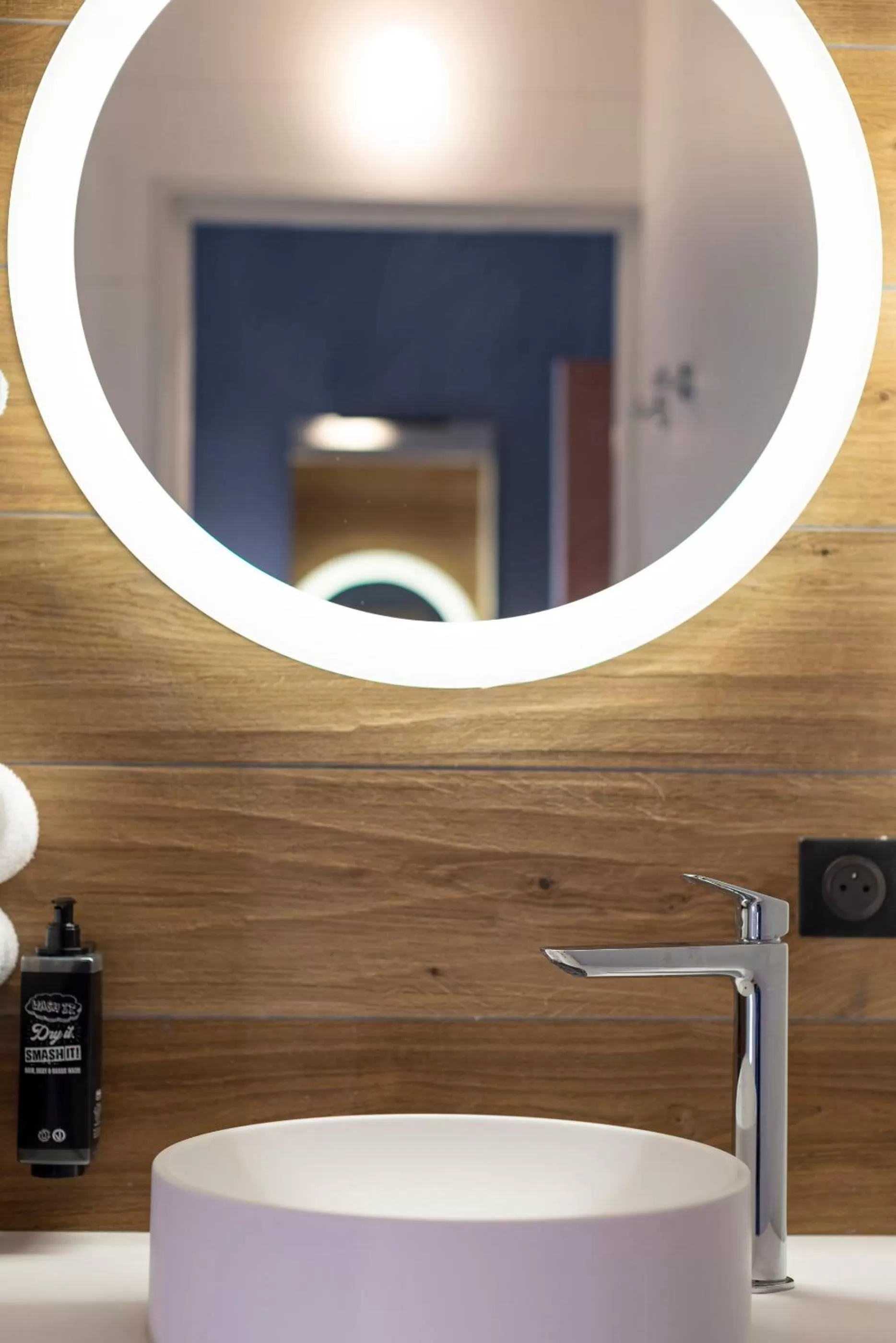 Bathroom in ibis Styles Les Houches Chamonix