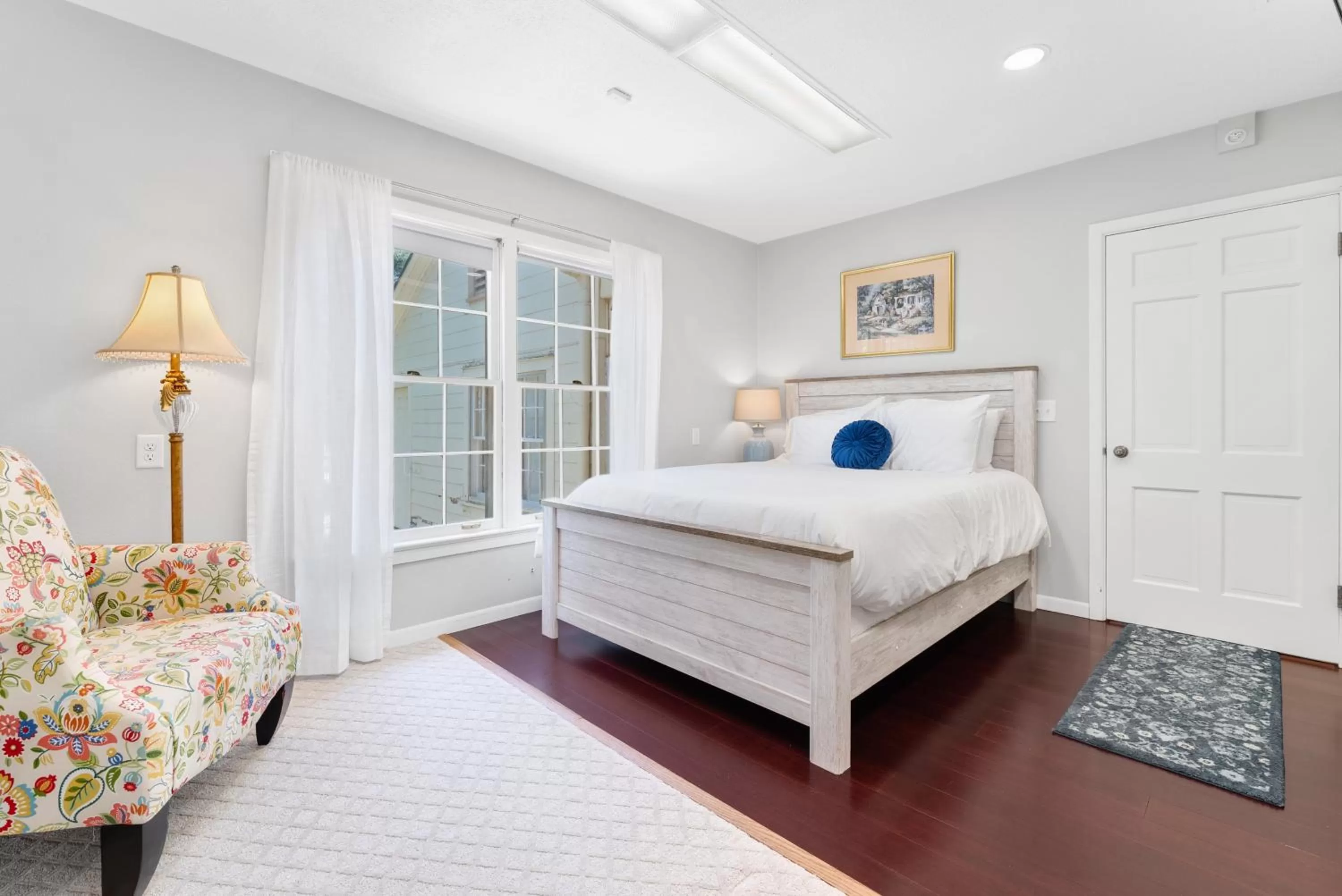 Deluxe Queen Studio  in Presidents House B & B