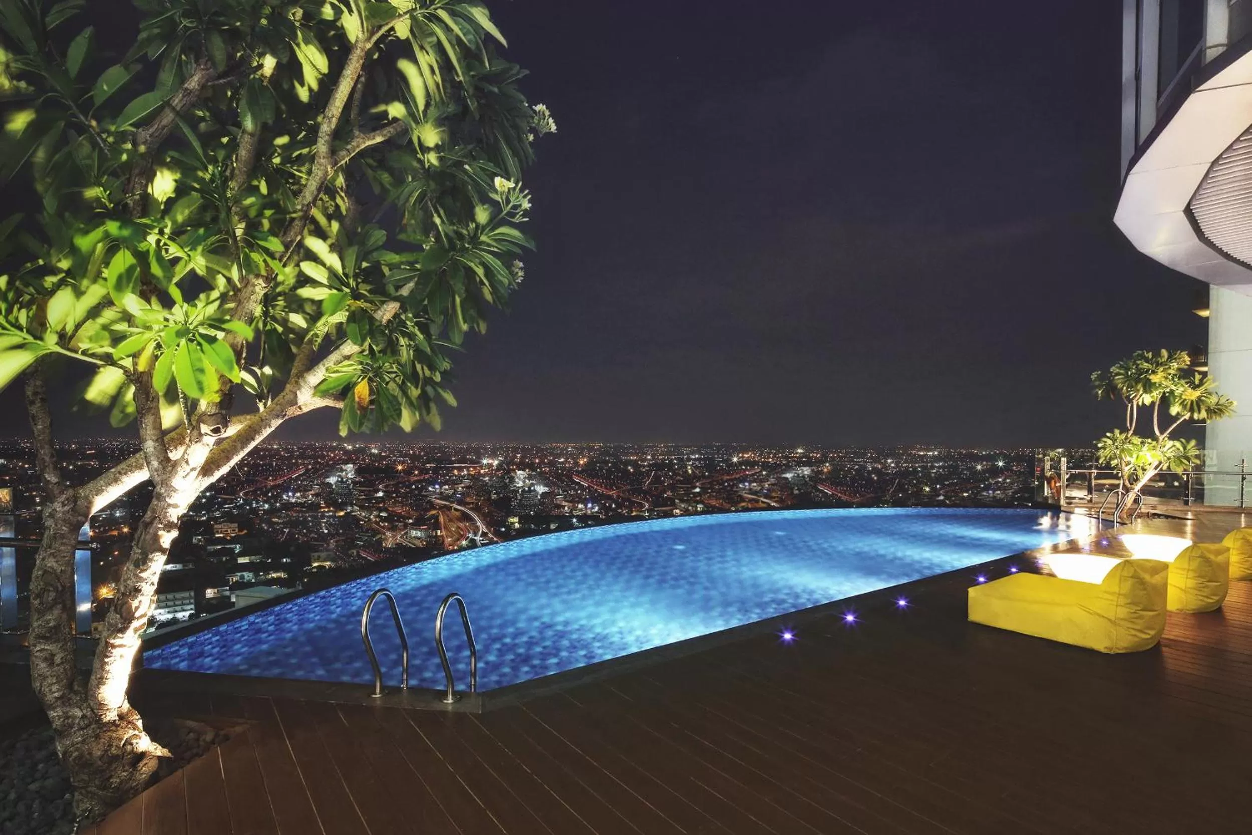 Swimming pool in Hotel Ciputra World Surabaya managed by Swiss-Belhotel International