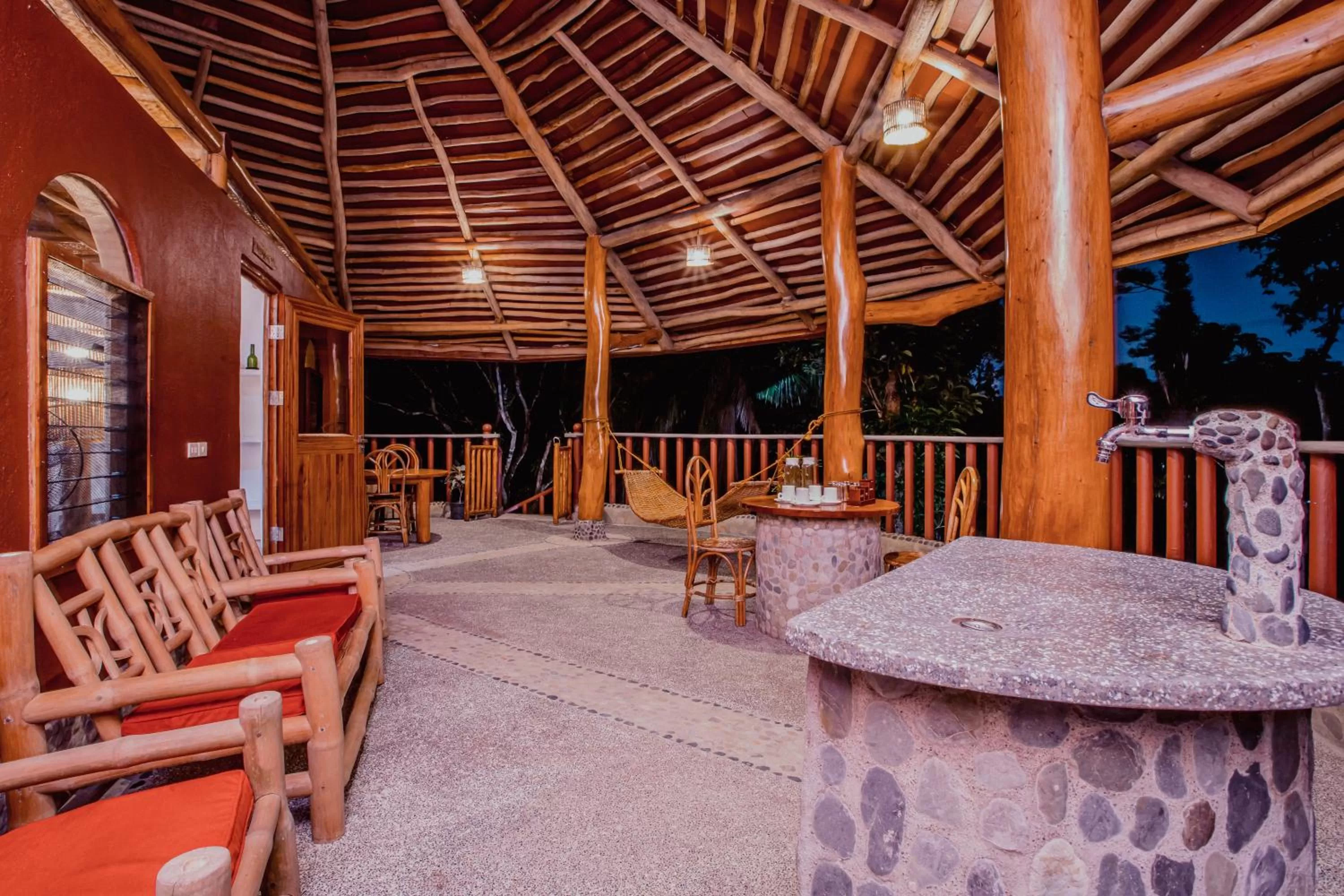 Balcony/Terrace in Atremaru Jungle Retreat