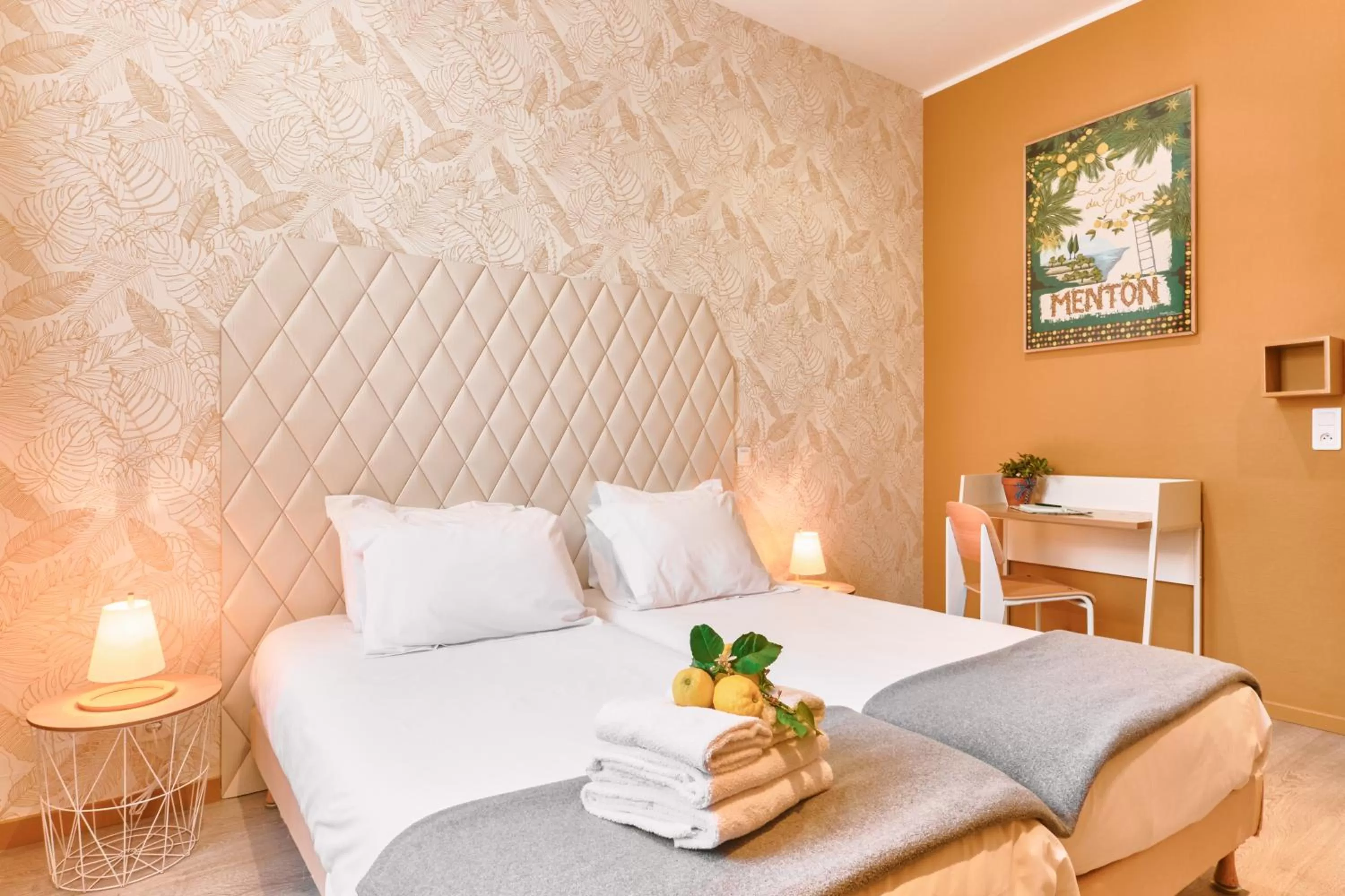 Double or Twin Room with City View in Hotel Lemon