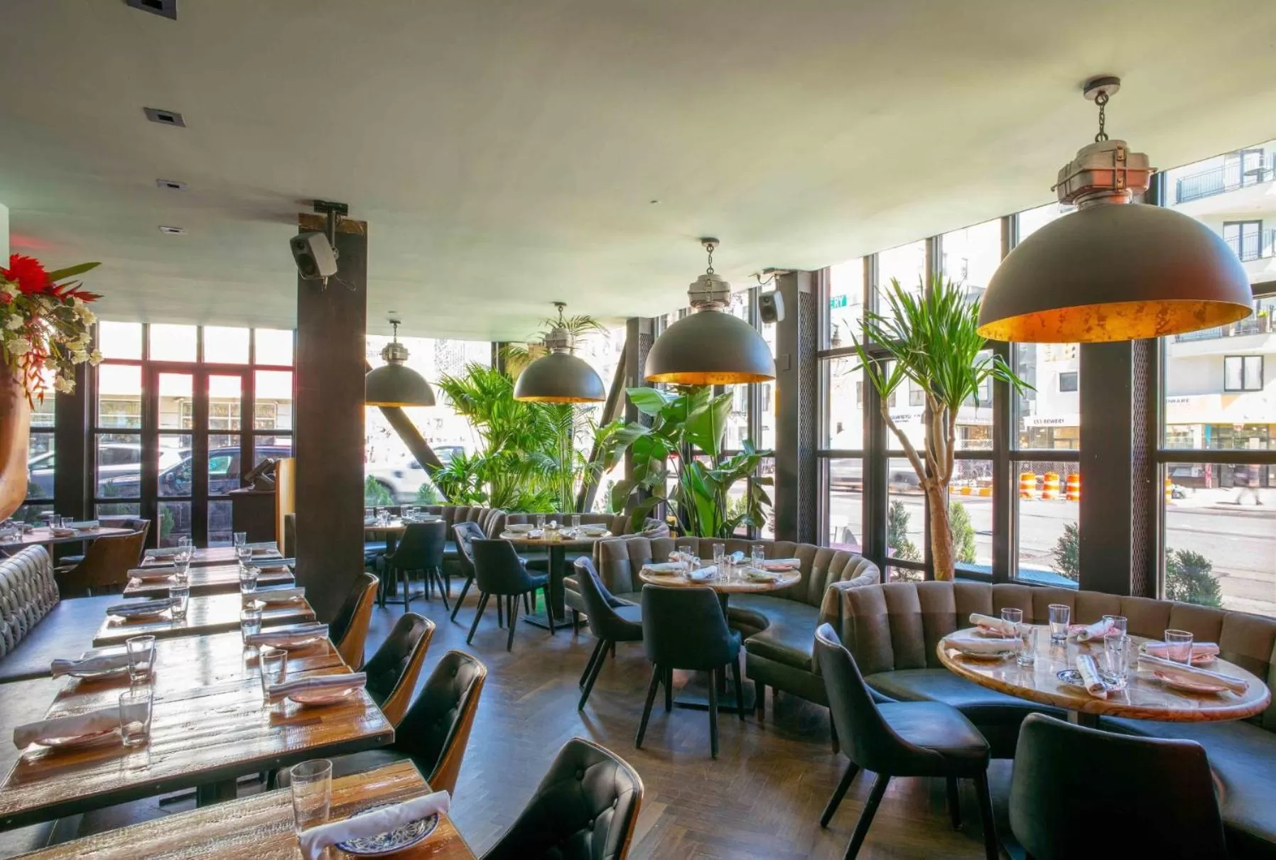 Restaurant/places to eat in Sohotel