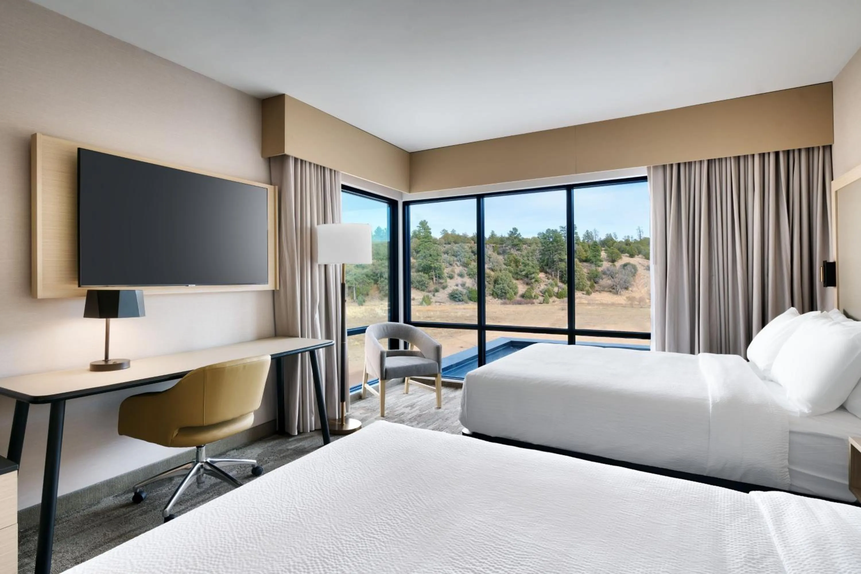 Photo of the whole room, Bed in Fairfield by Marriott Inn & Suites Show Low