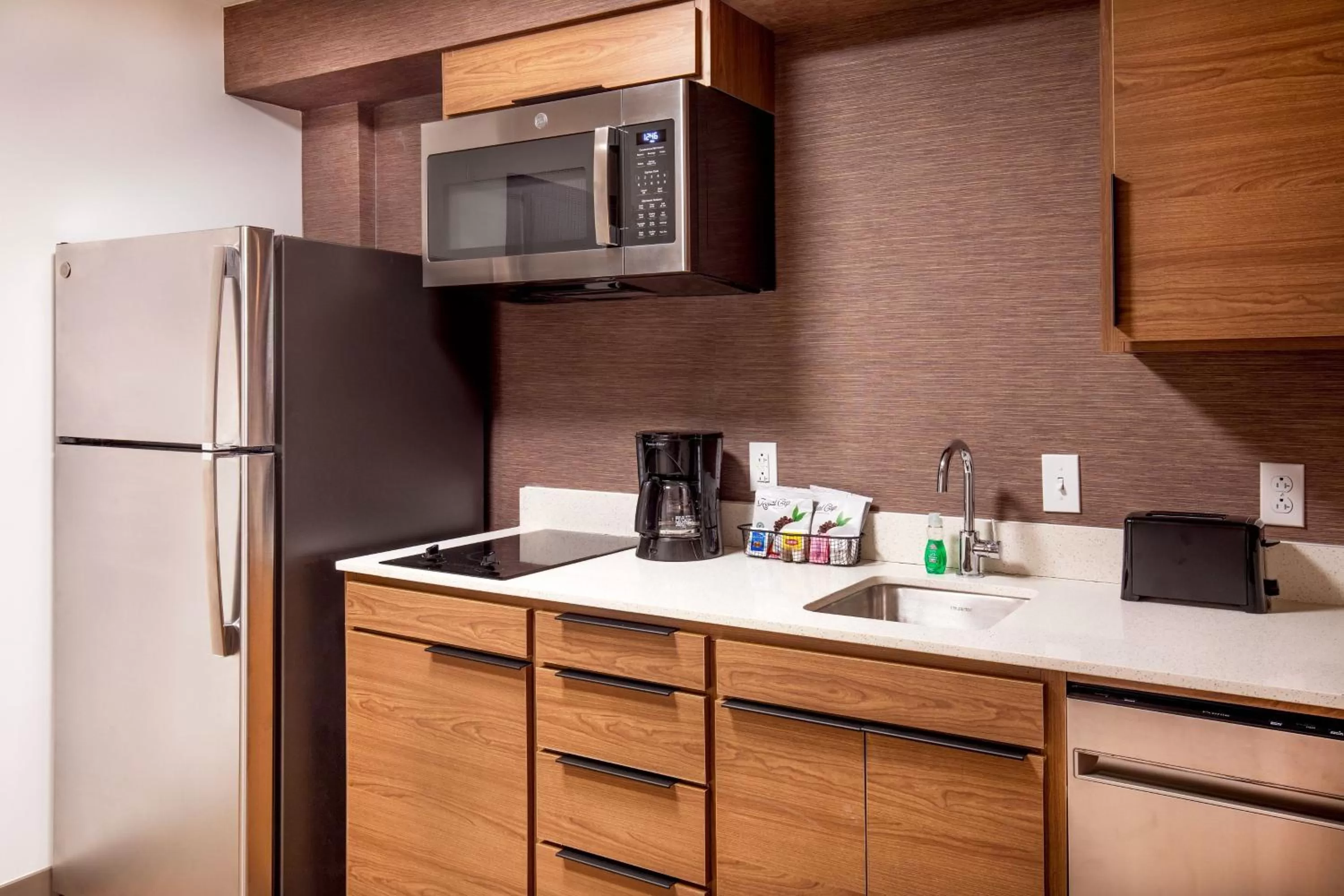 Kitchen or kitchenette in Residence Inn by Marriott Boston Cambridge