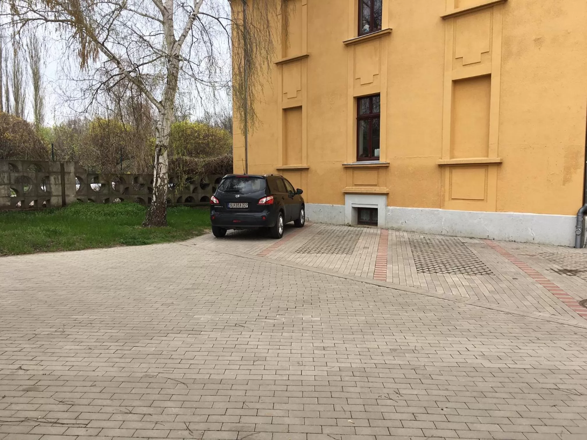 Patio in Motel Monteur