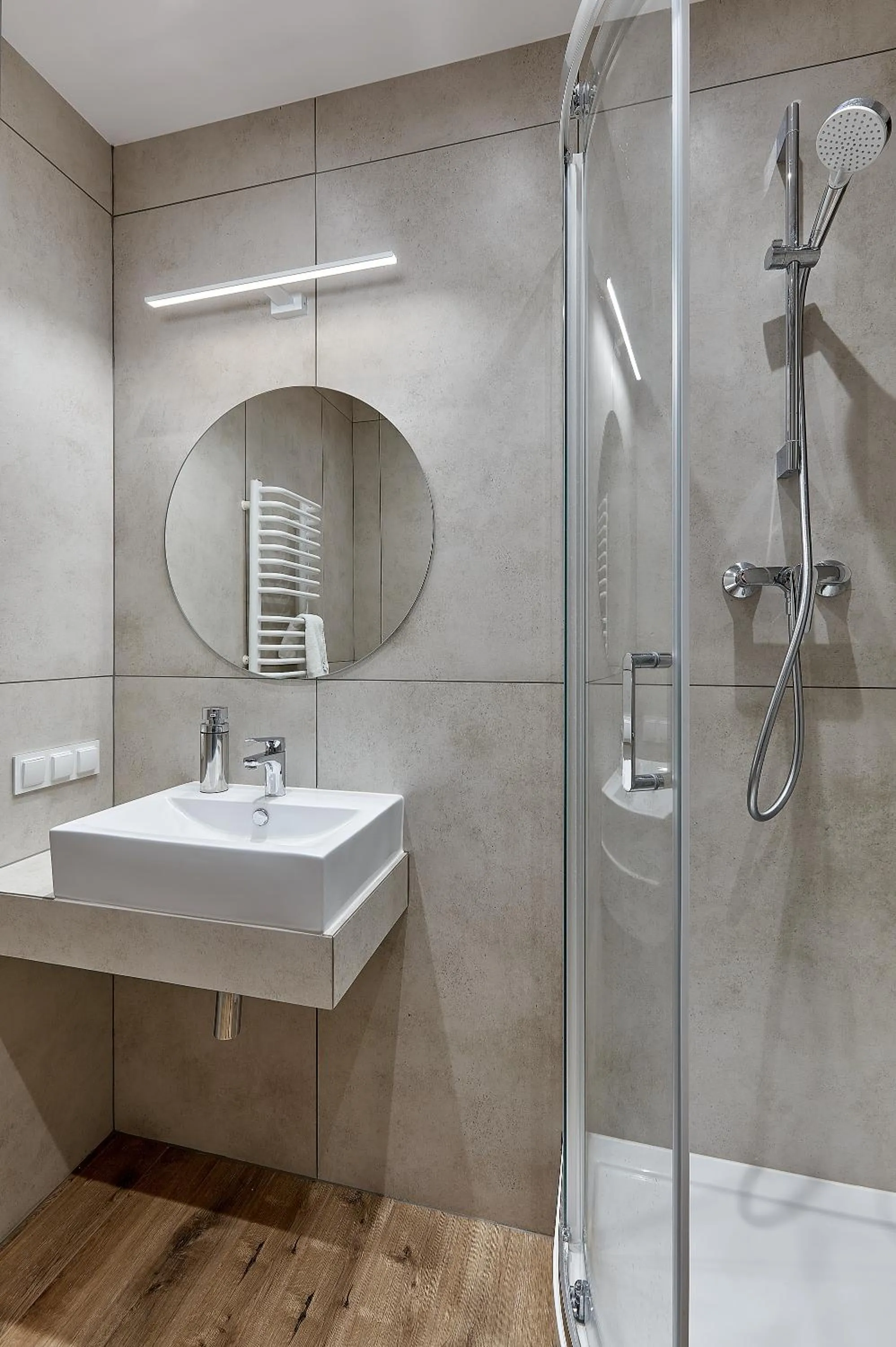 Shower in Tatamka Hostel