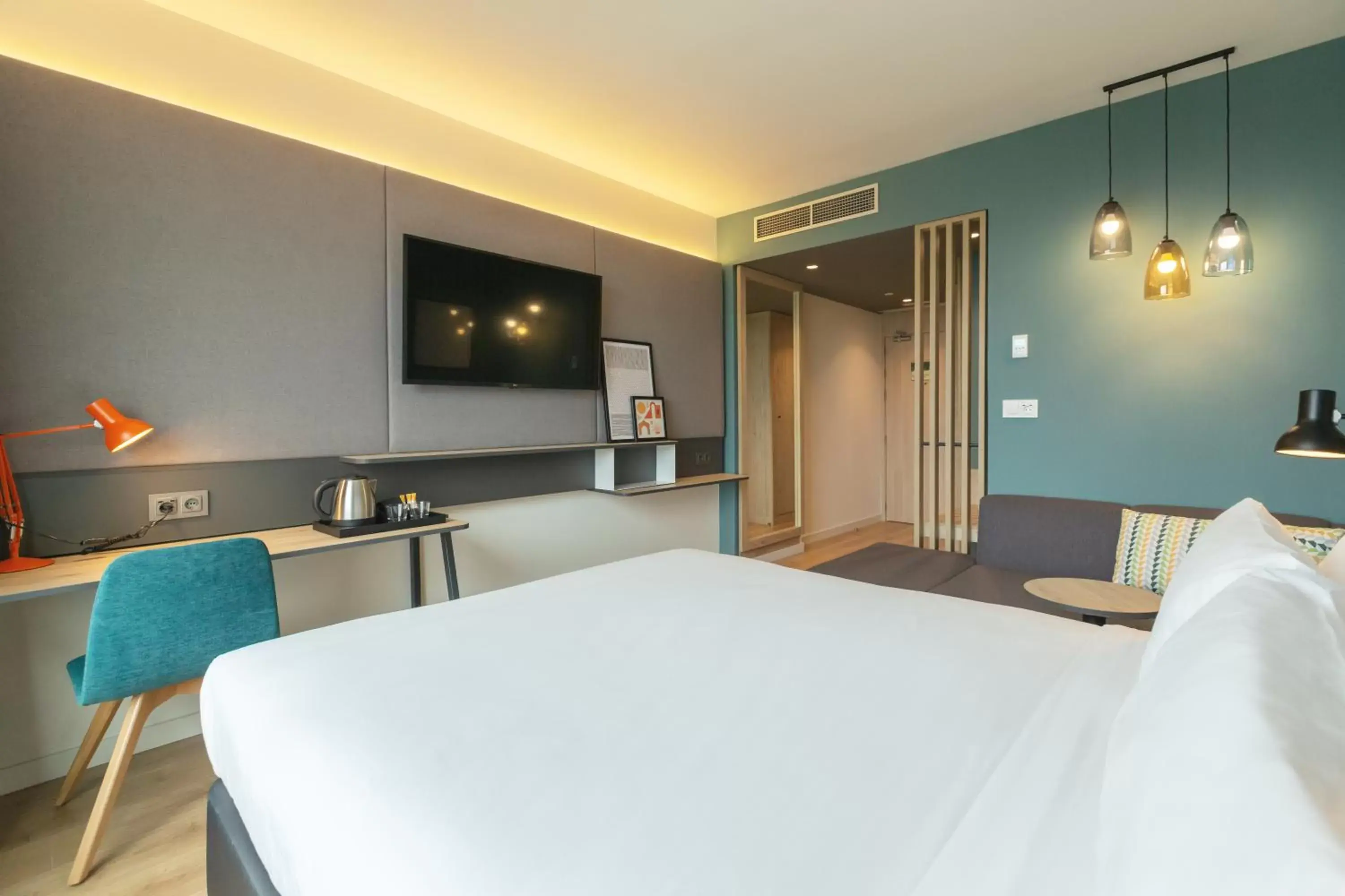 Standard Room in Holiday Inn Barcelona - Sant Cugat by IHG Standard Room in Holiday Inn Barcelona - Sant Cugat by IHG
