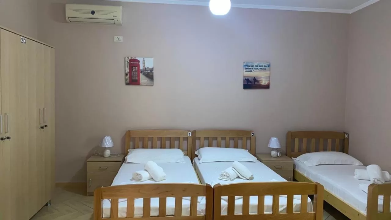 Bed in Hotel Durres Vila 53