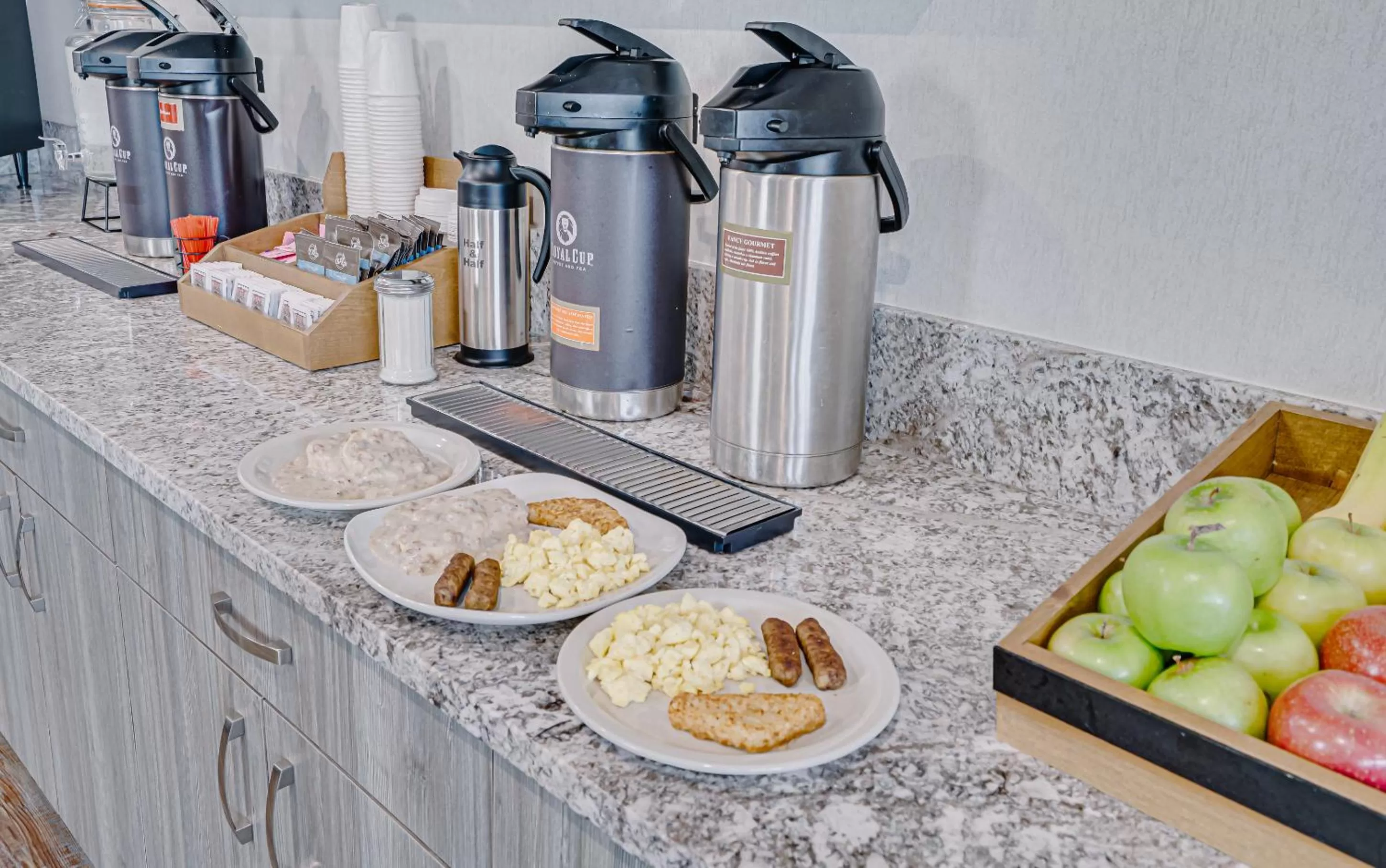 Restaurant/places to eat in The Ashley Inn & Suites