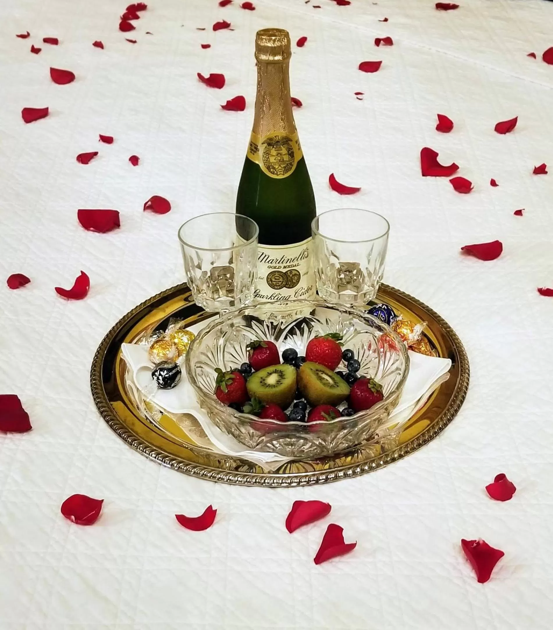 Food and drinks in The Mulberry Inn -An Historic Bed and Breakfast