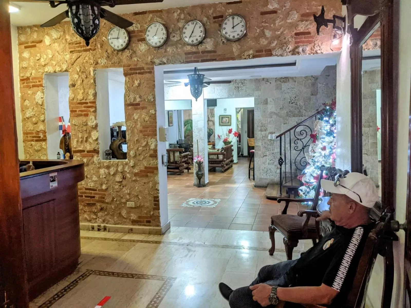 Lobby or reception in Hotel Aluge