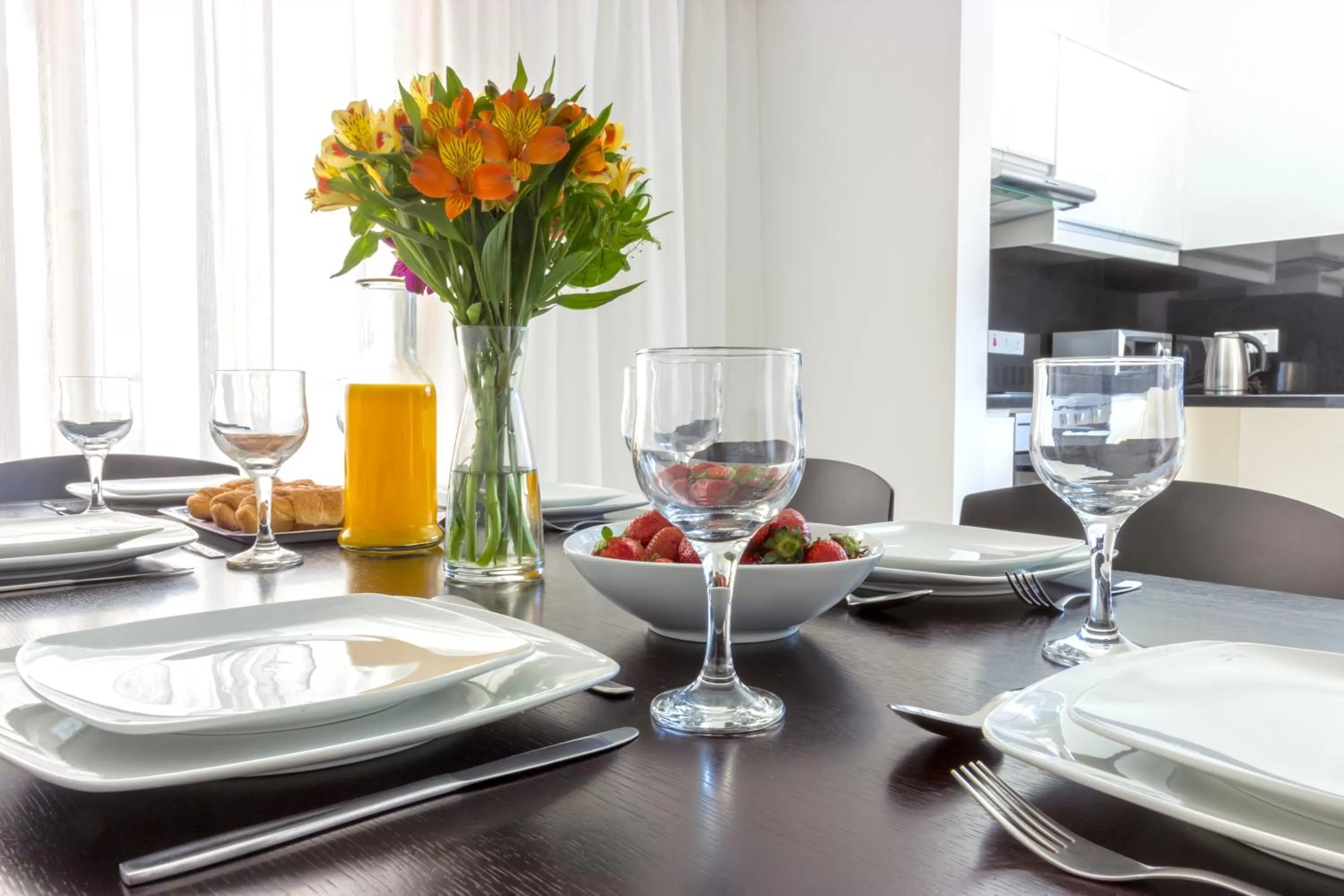 Restaurant/places to eat in Elysia Park