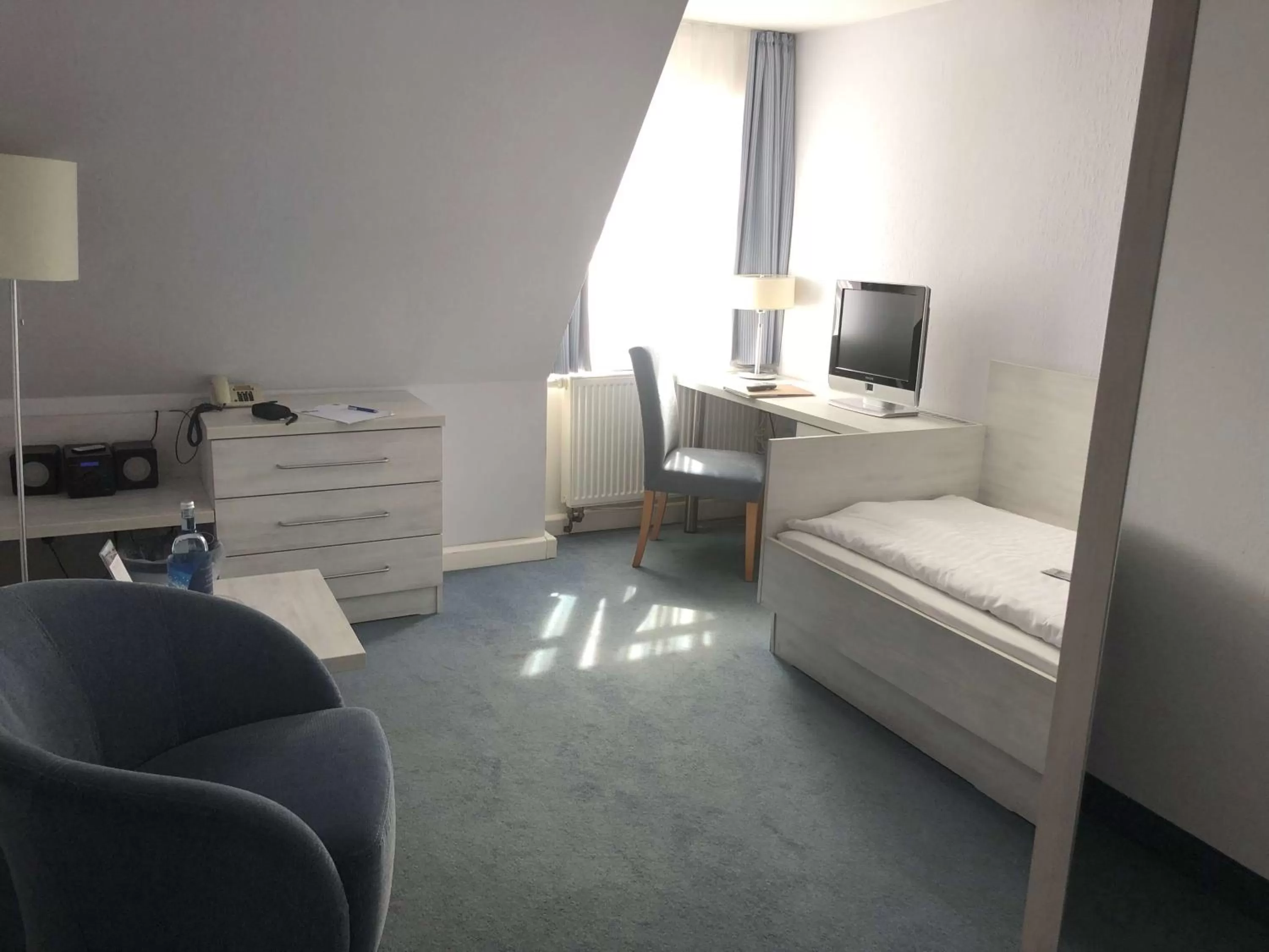 Photo of the whole room, Bed in Hotel Am Alten Strom