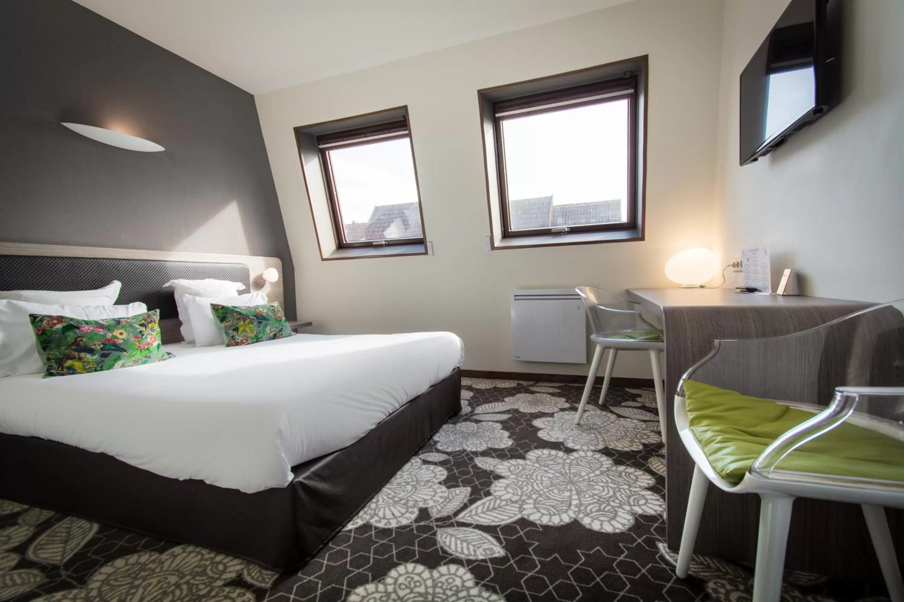 Bed in Hôtel Restaurant Vaillant Colmar Nord