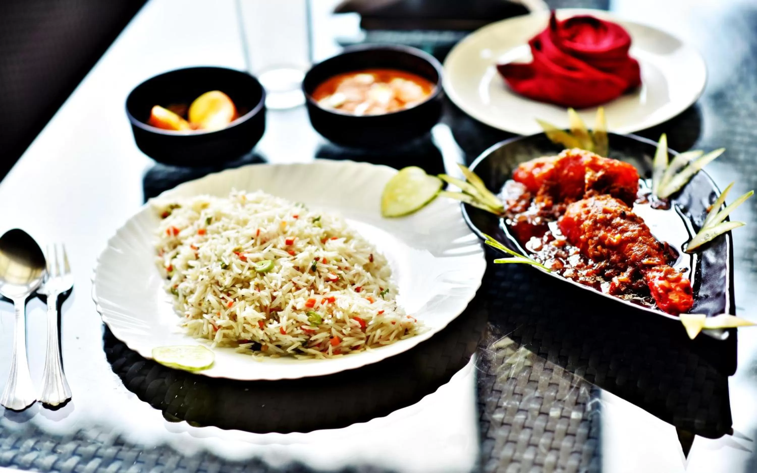 Food and drinks in Sood's Himalayan Vista