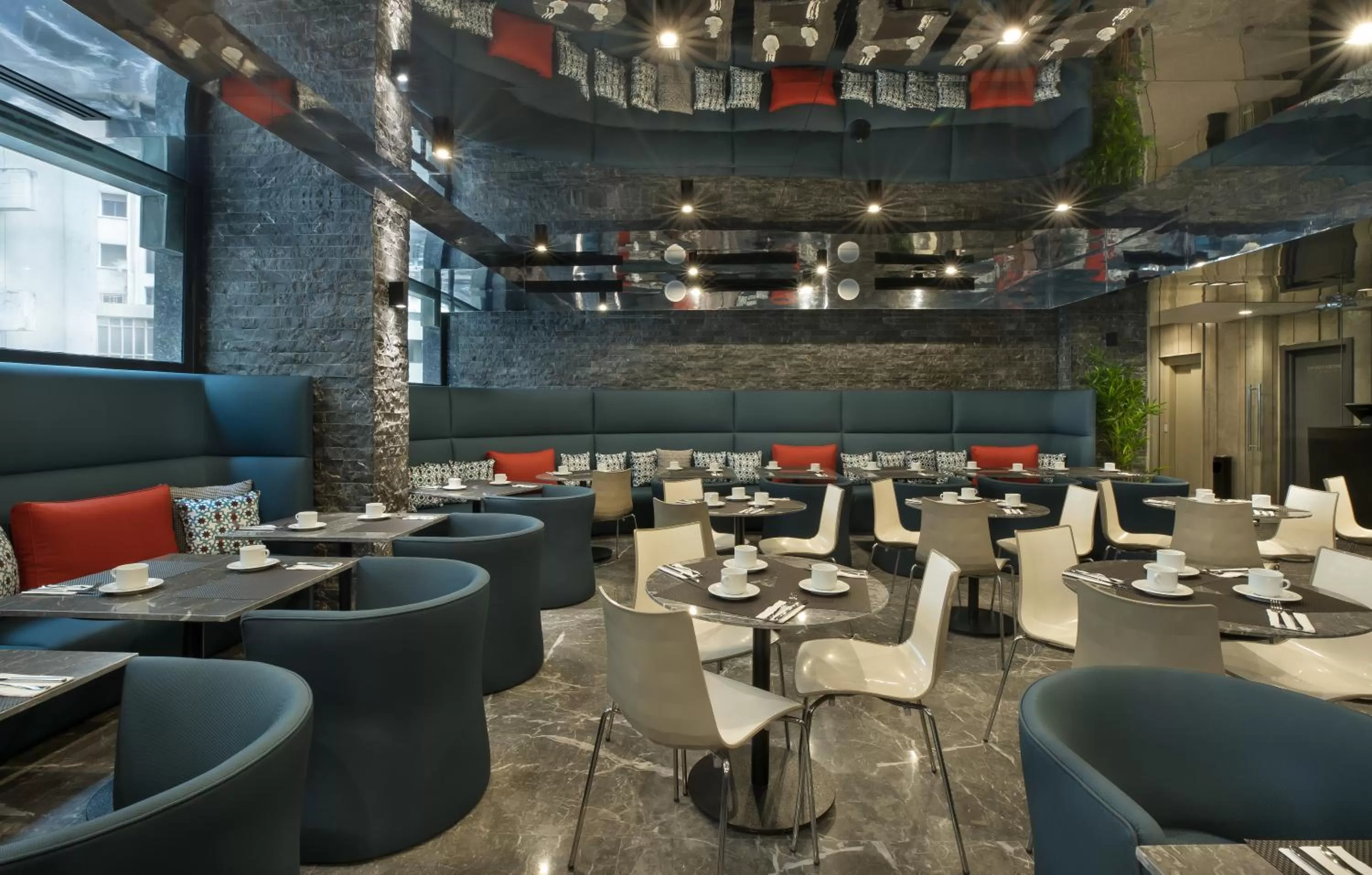 Restaurant/places to eat in ODYSSEE Boutique Hotel Casablanca