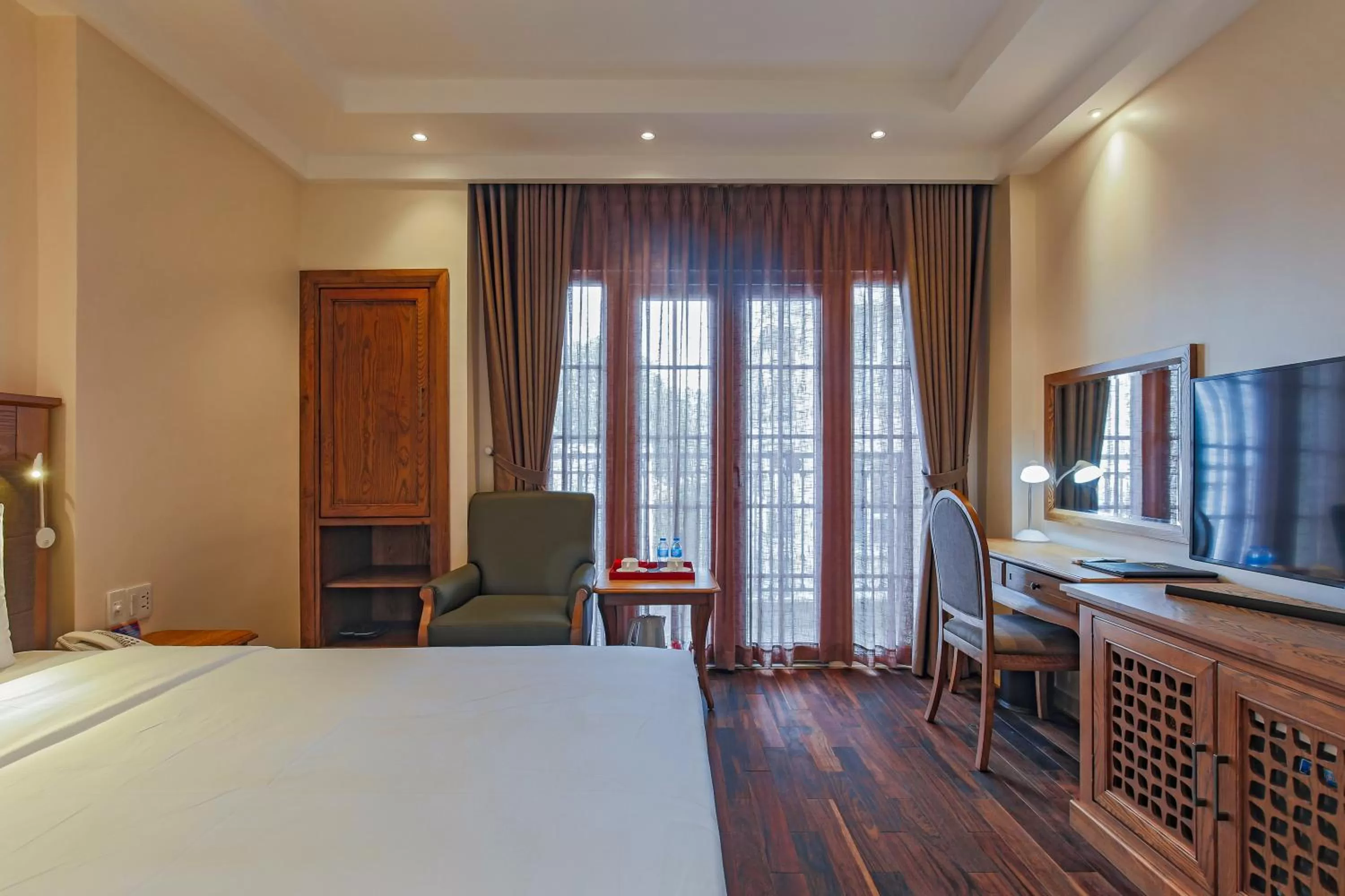 Photo of the whole room, Bed in Hoang Lan Hotel