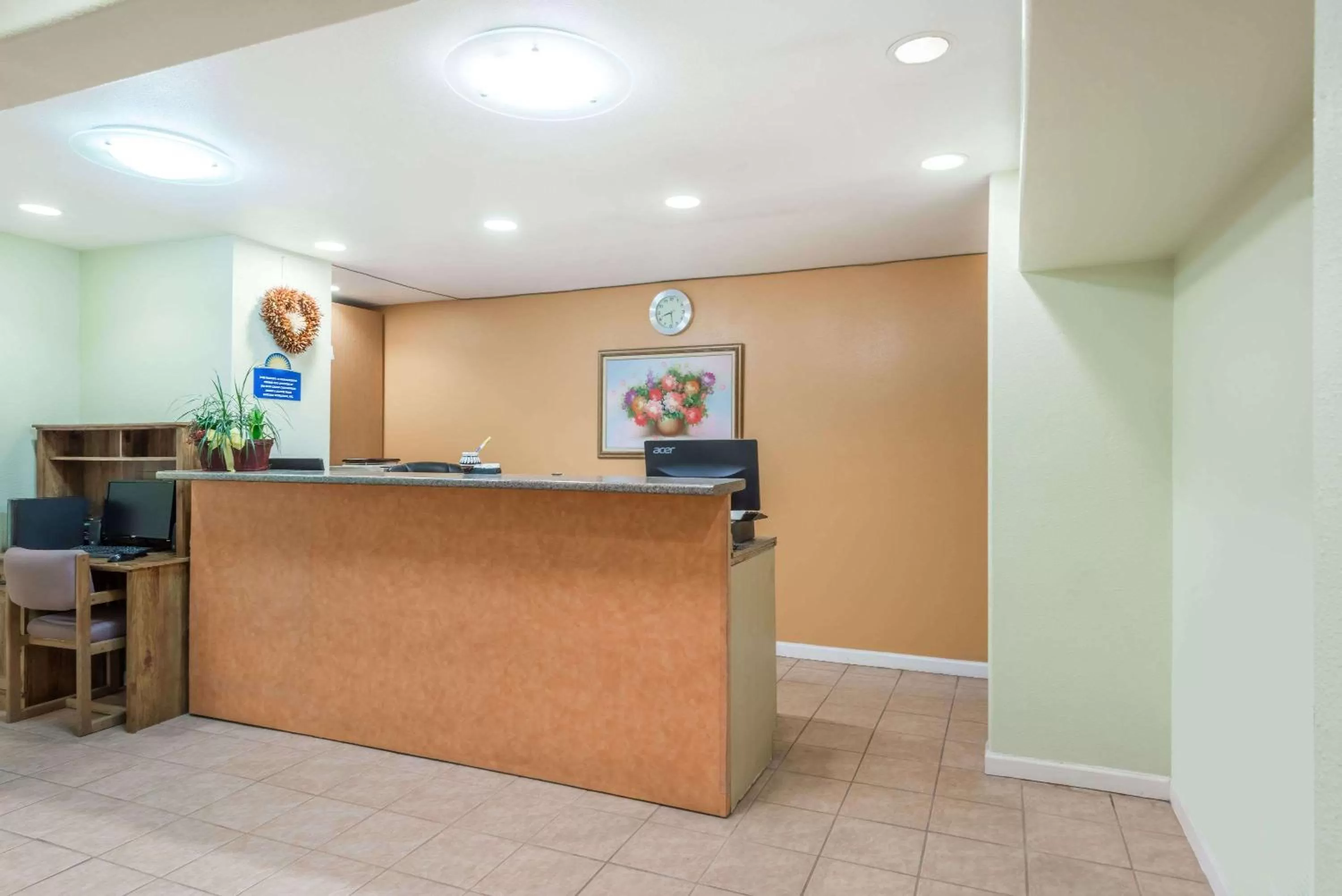 Lobby or reception in Days Inn by Wyndham Socorro