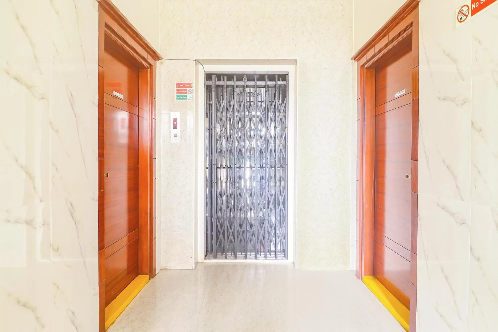 Lobby or reception in FabHotel Golden Gate - Nr Hitech City