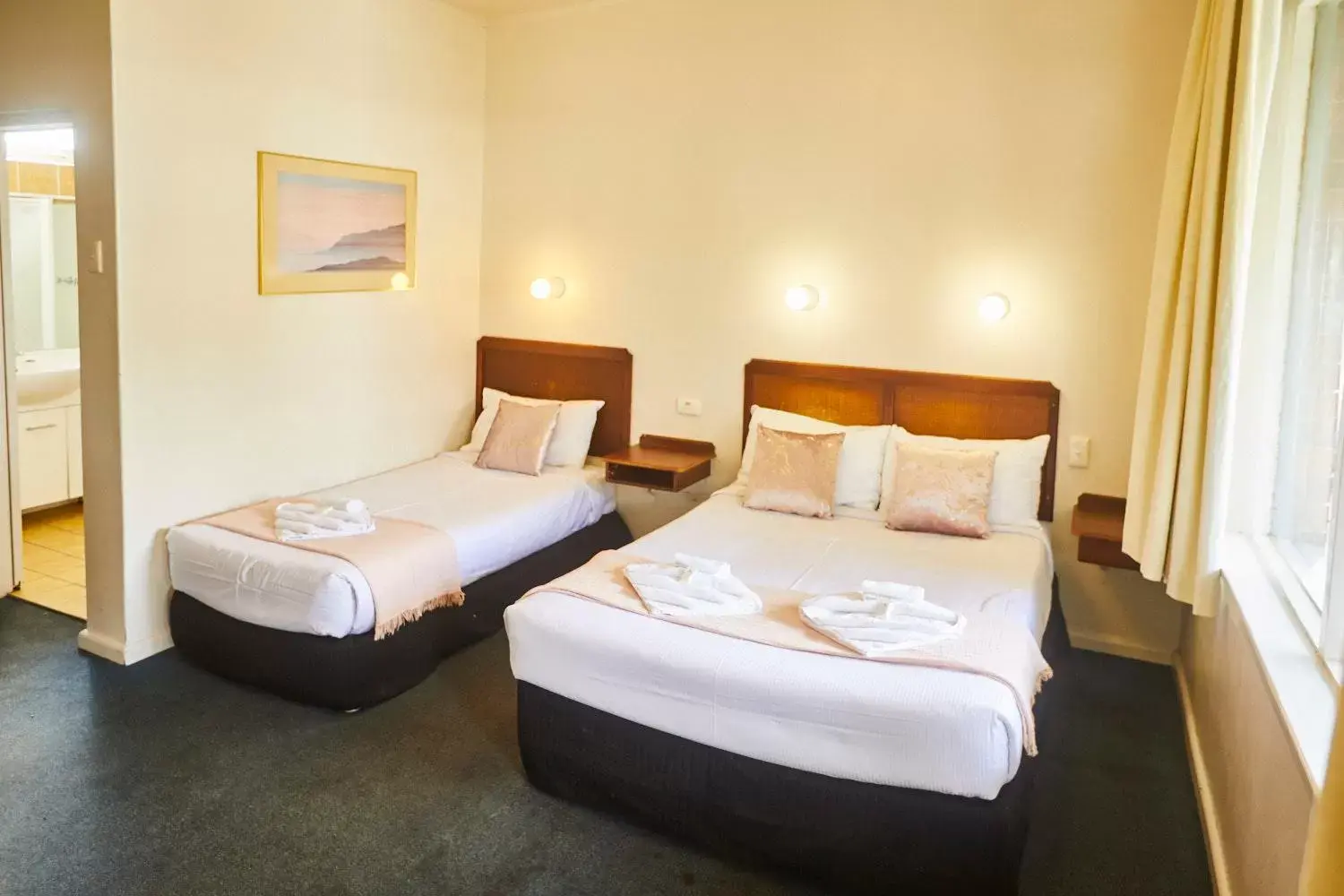 Deluxe Triple Room in Town and Country Motel Deluxe Triple Room in Town and Country Motel