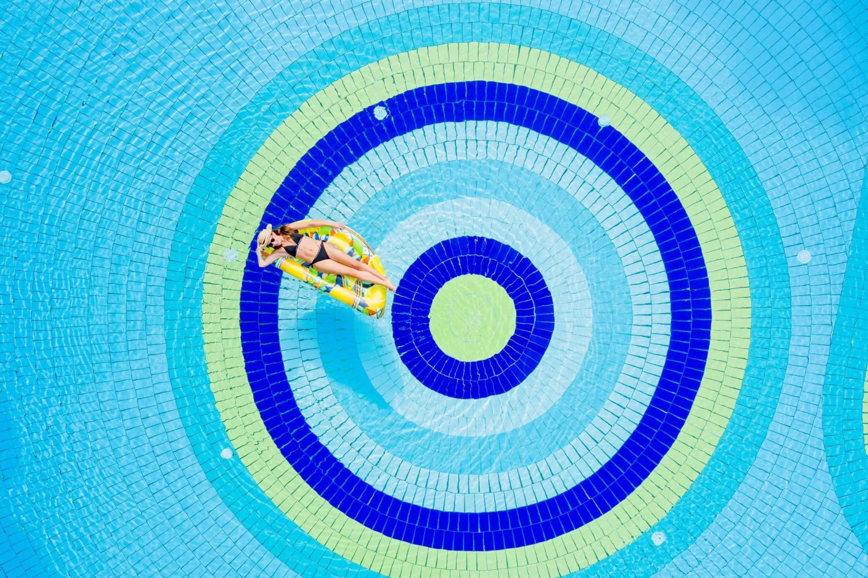 Swimming pool in Asteria Family Resort Belek