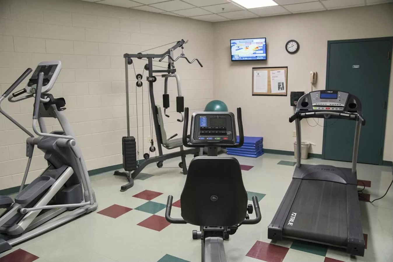 Fitness centre/facilities in Potawatomi Inn & Cabins