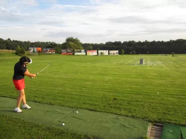 Golfcourse, Golf in Spa & Pool Apartment Hotel - Restaurant VILLA IVICA