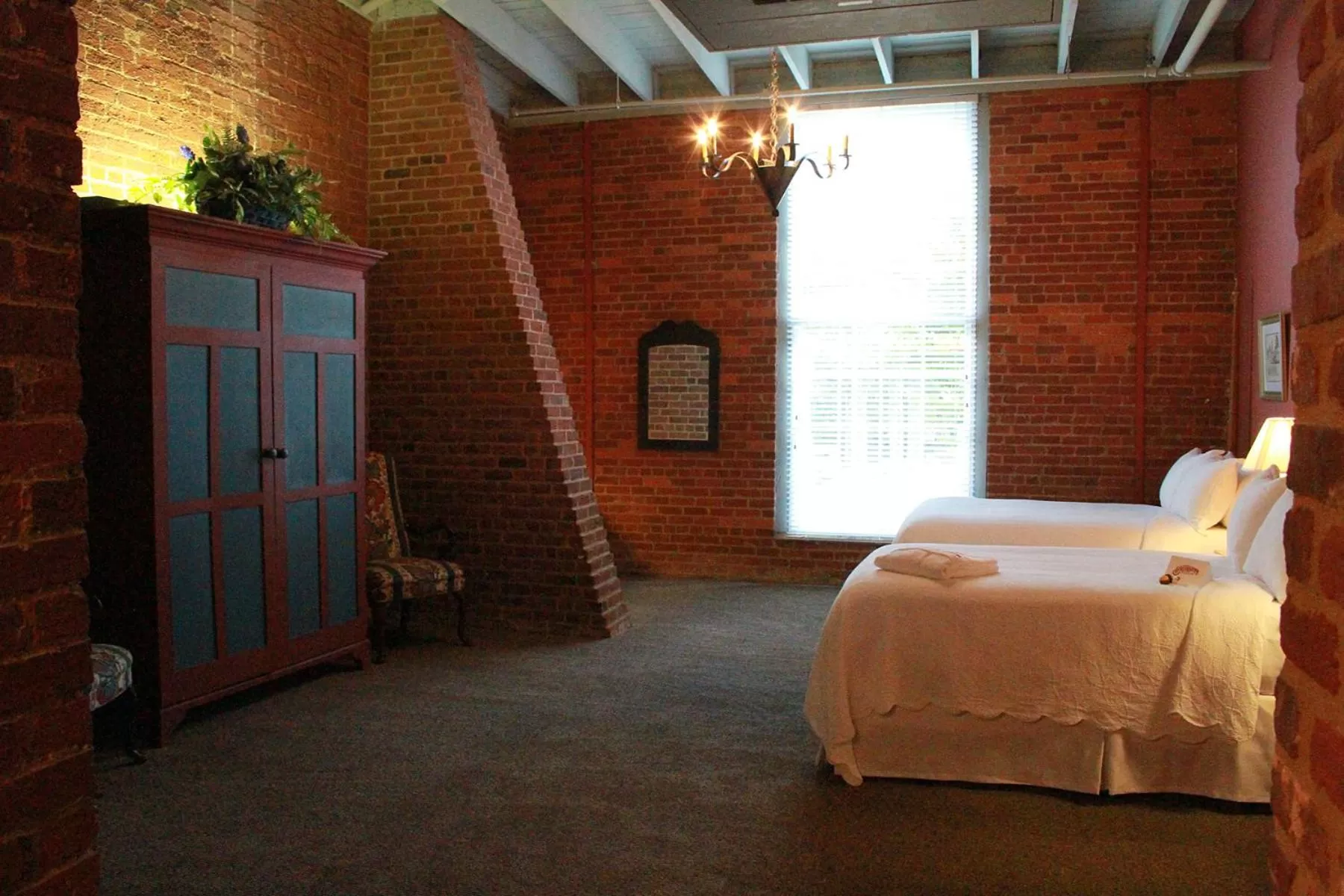 Day, Bed in The Historic Brookstown Inn, Trademark Collection by Wyndham