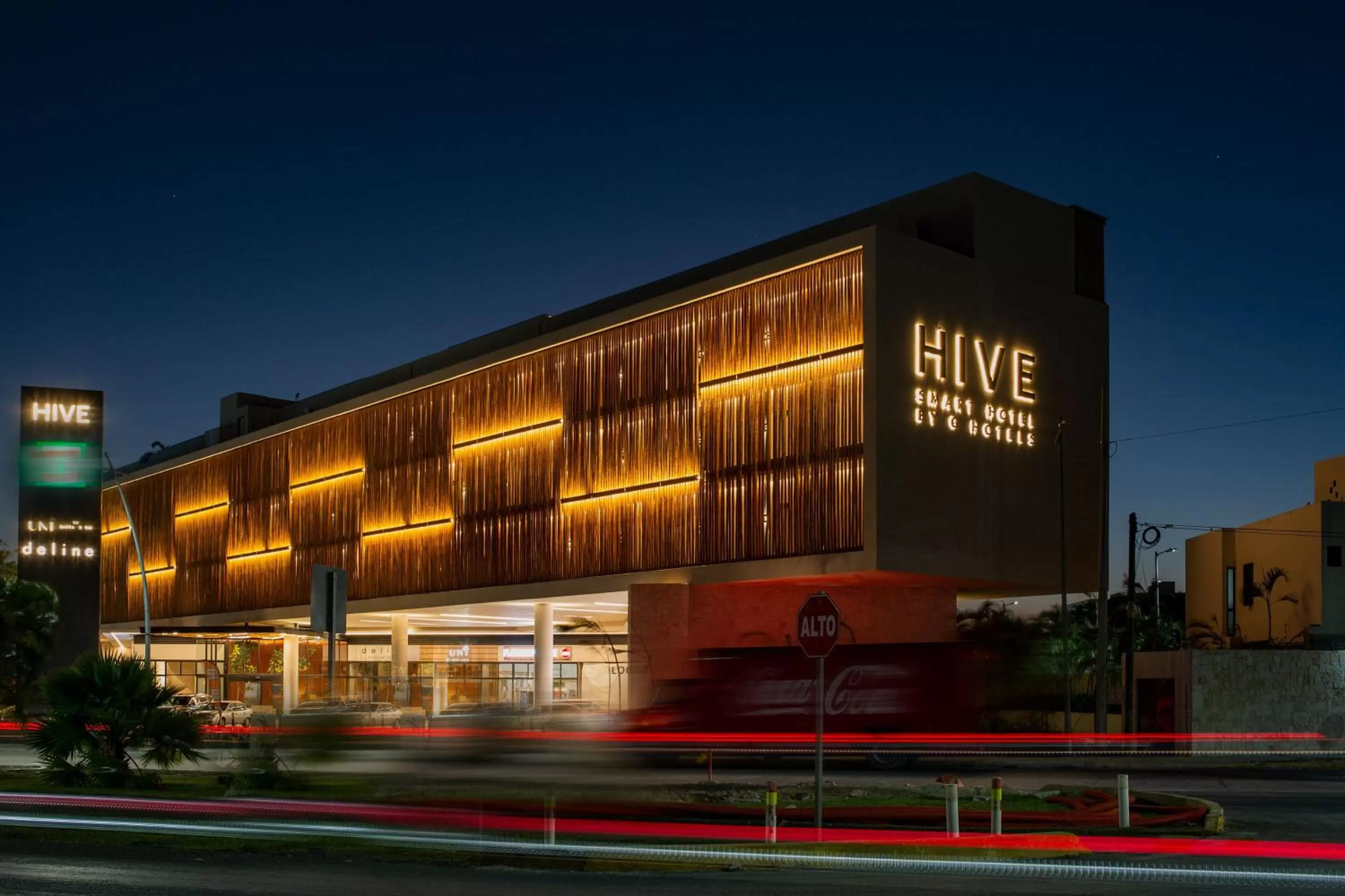 Property building in Hive Cancun by G Hotels