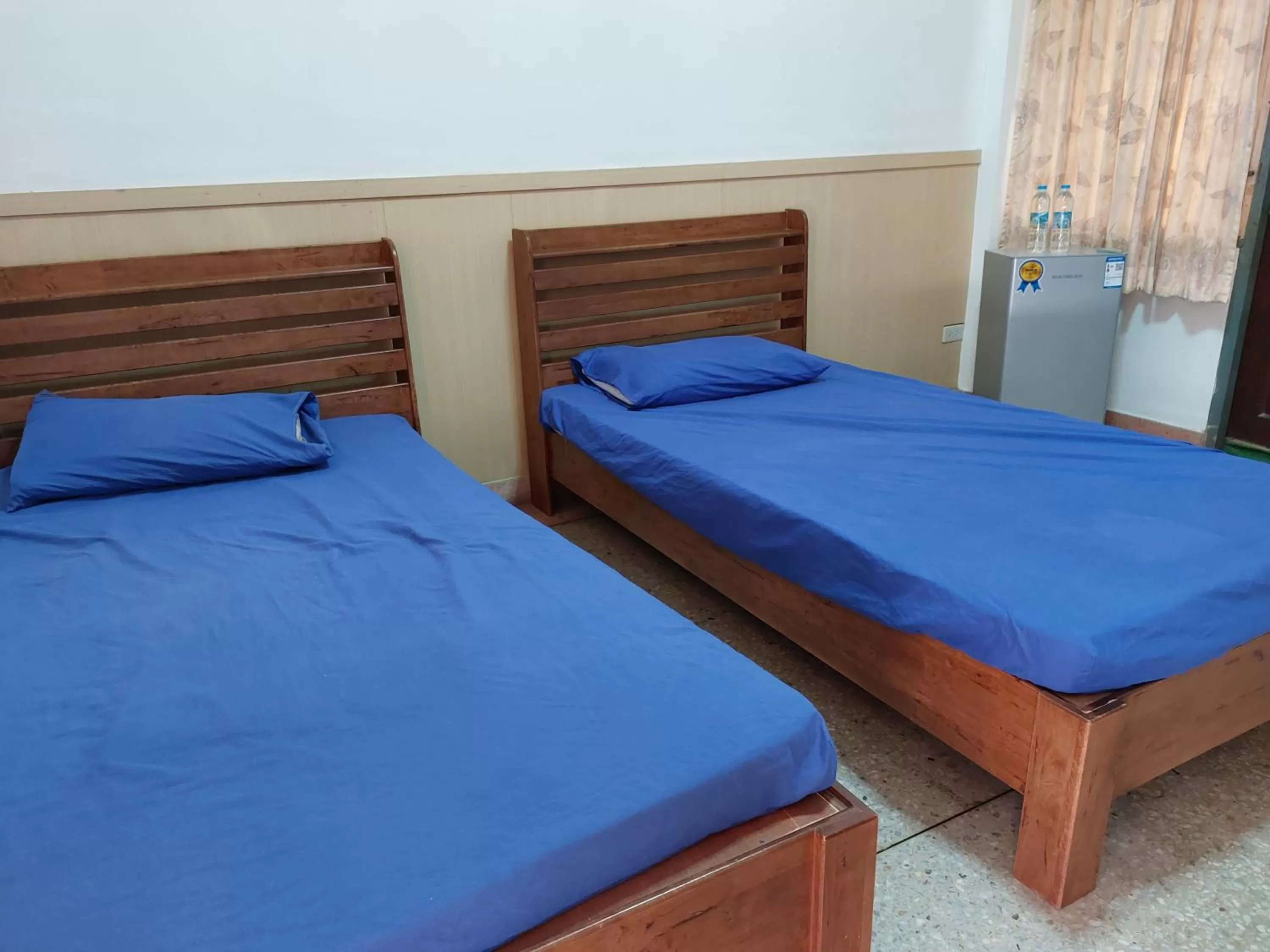 Property building, Bed in Sataya Apartment