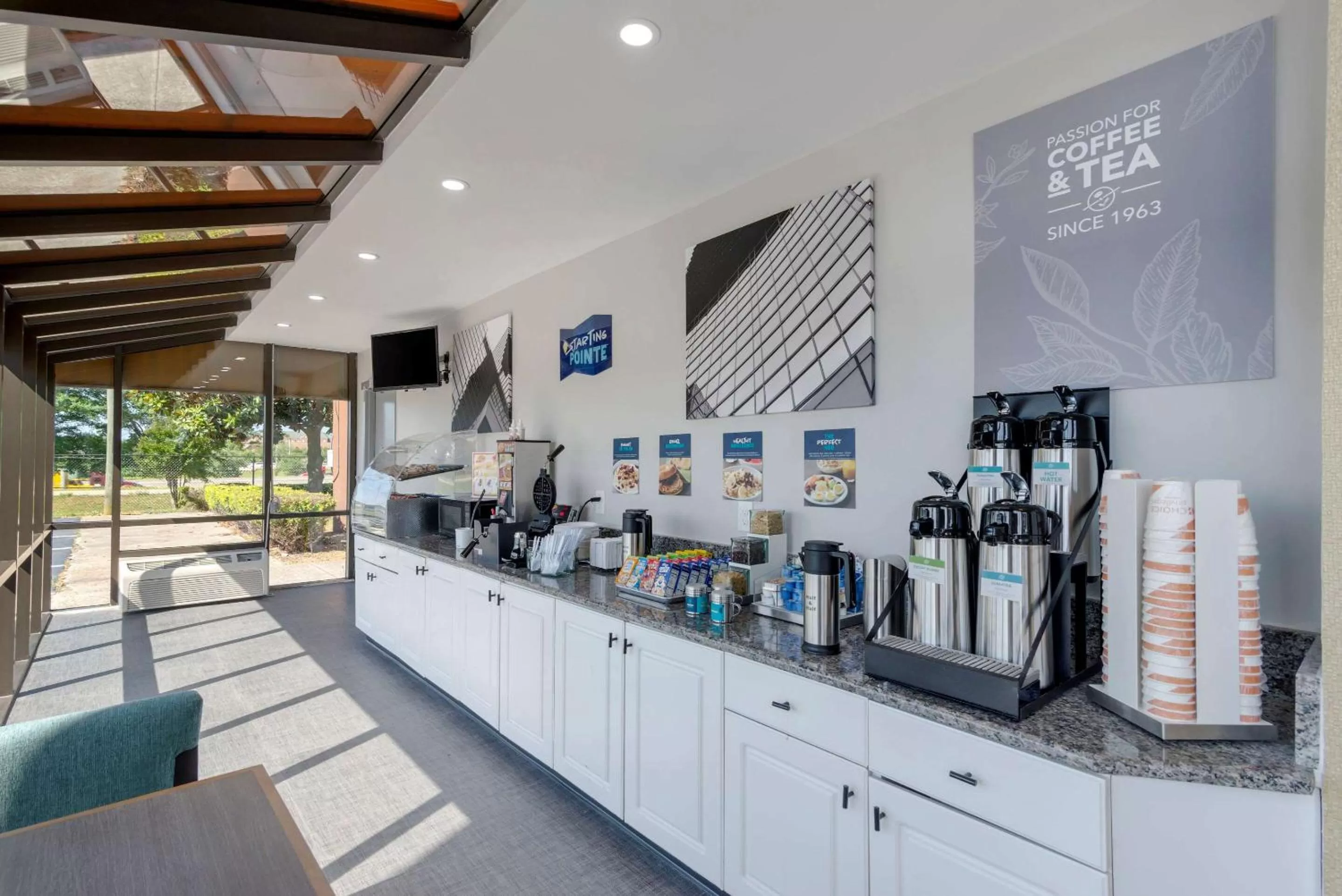 Breakfast in Clarion Pointe McDonough