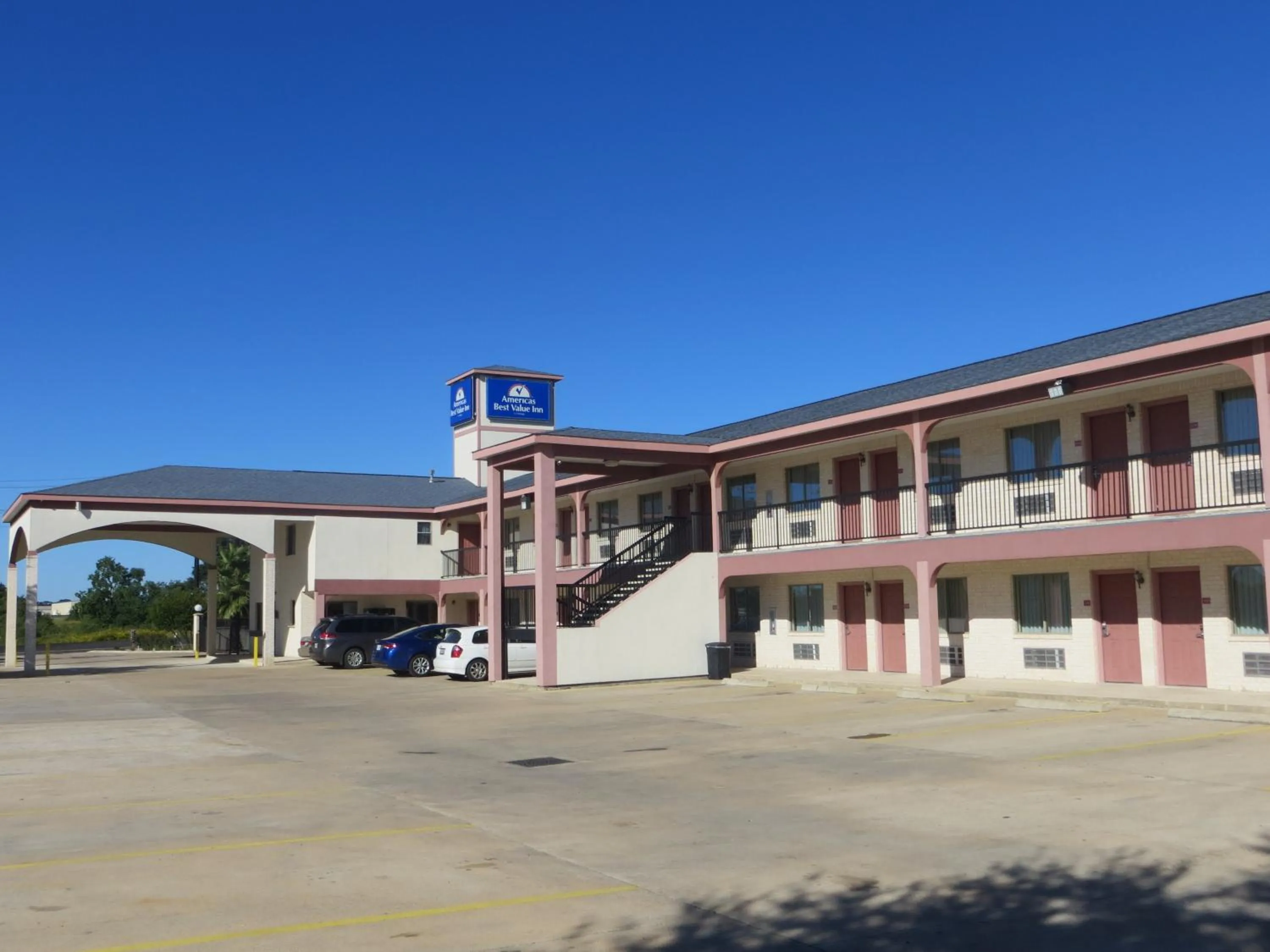 Property building in Americas Best Value Inn & Suites Hempstead