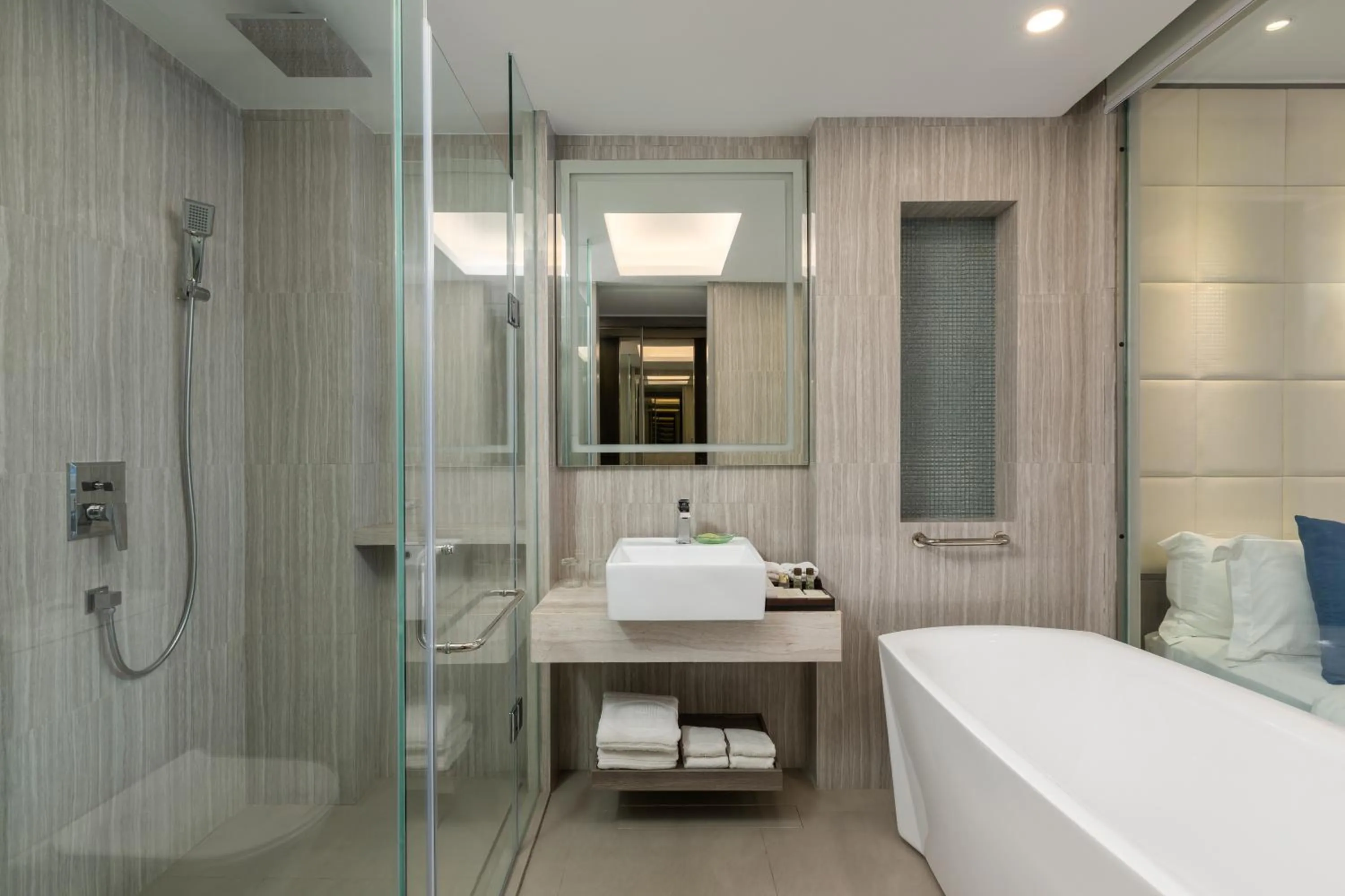 Bathroom in Grand Palace Hotel