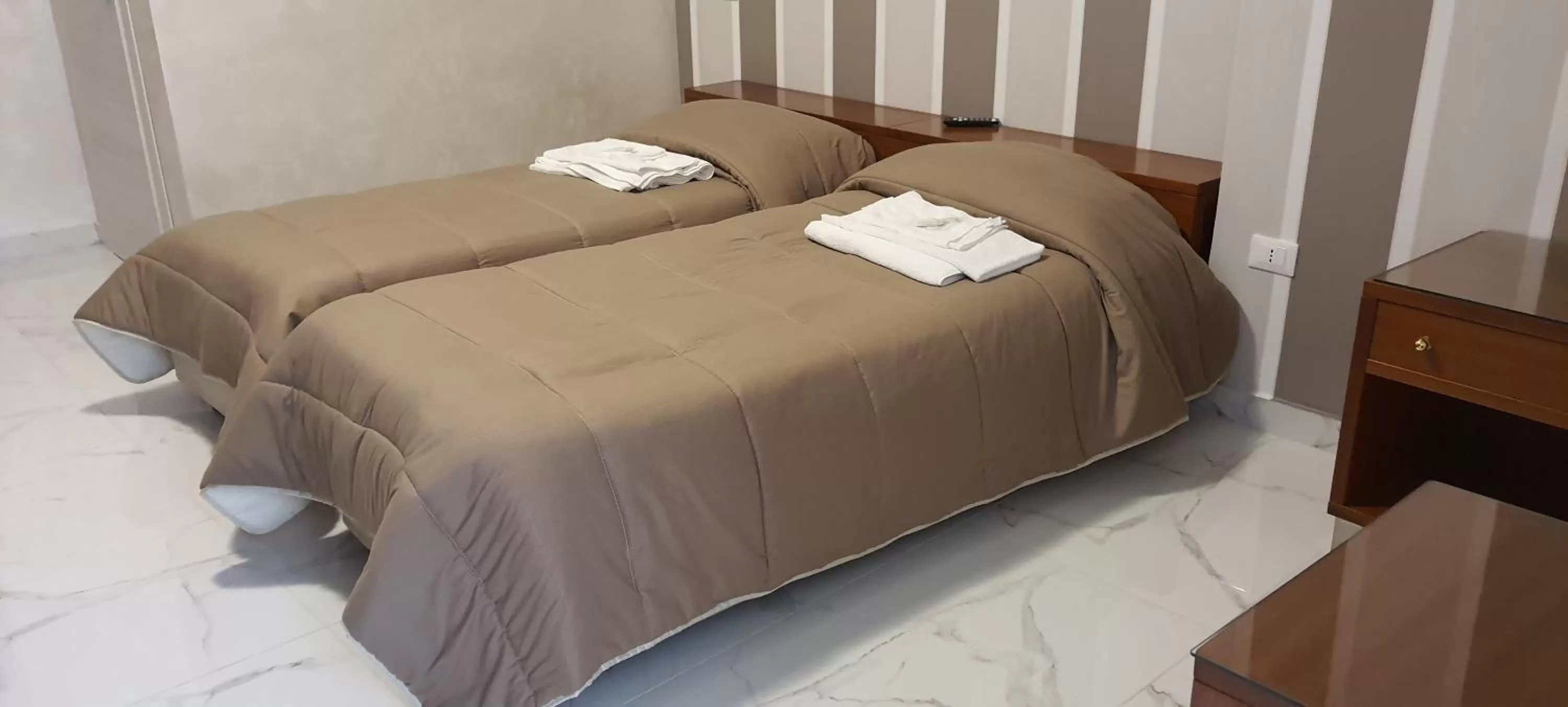 Bed in Hotel Holiday