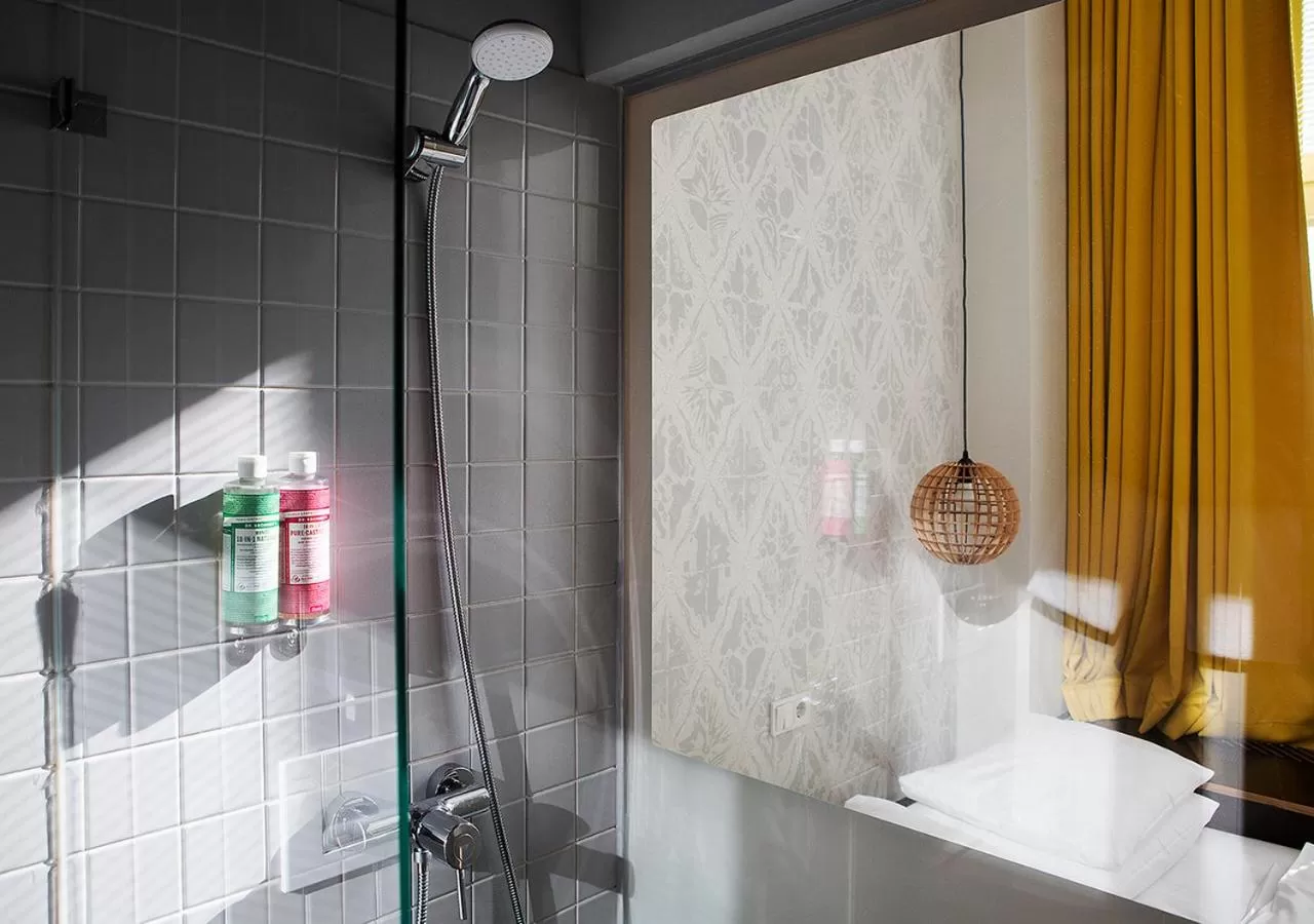 Bathroom in Michelberger Hotel