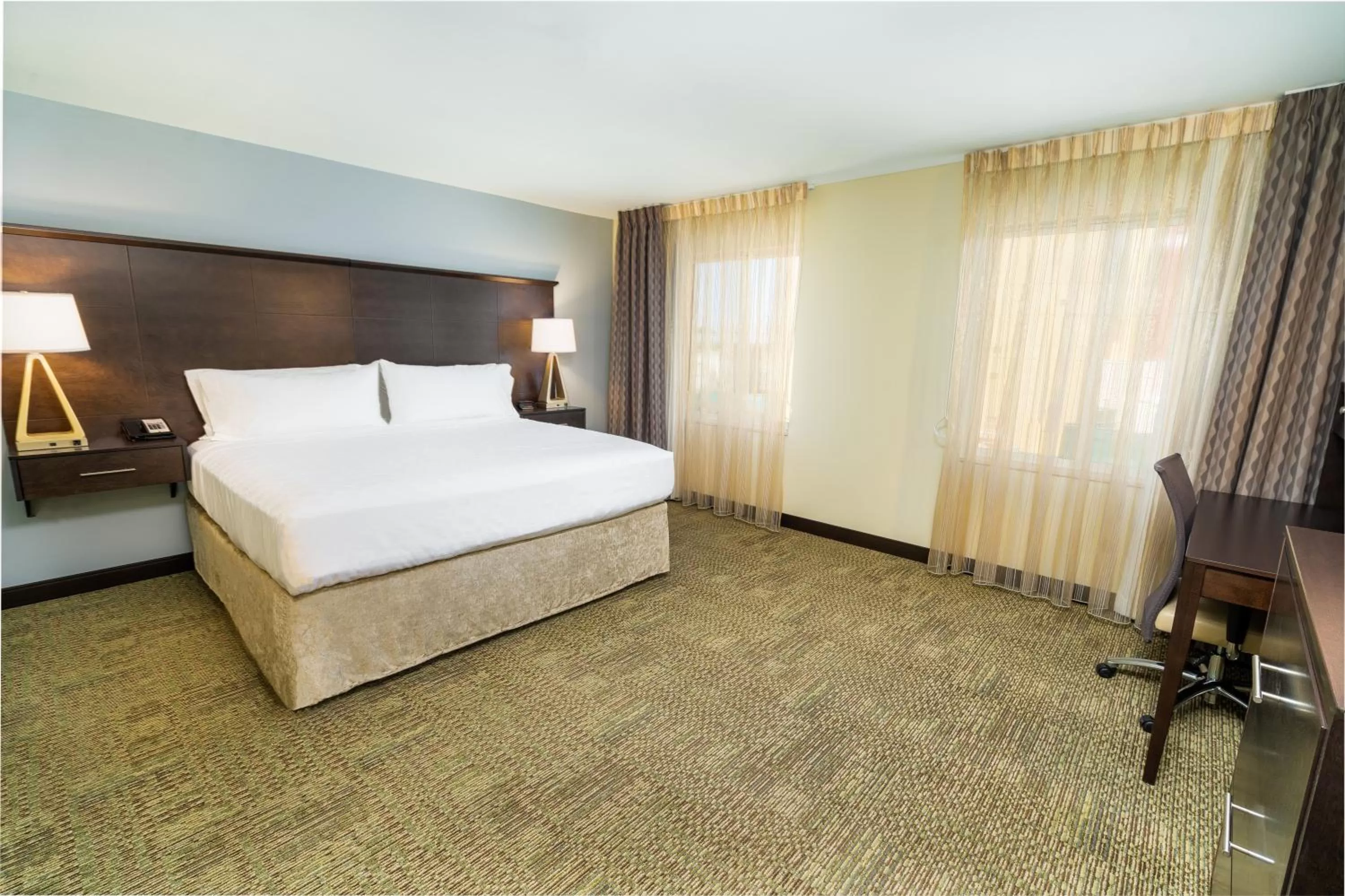 Photo of the whole room, Bed in Staybridge Suites - Newark - Fremont by IHG