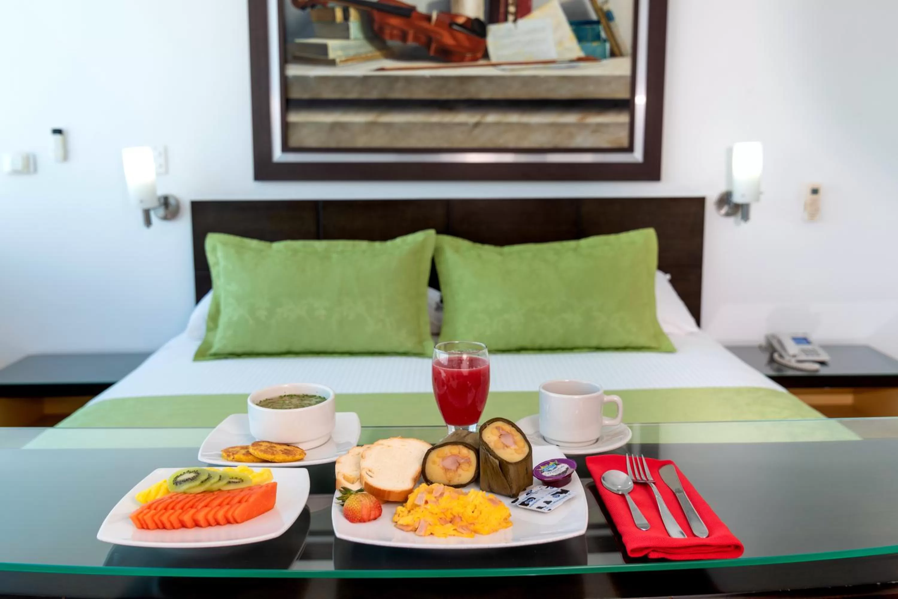 Breakfast, Bed in Hotel Chicamocha
