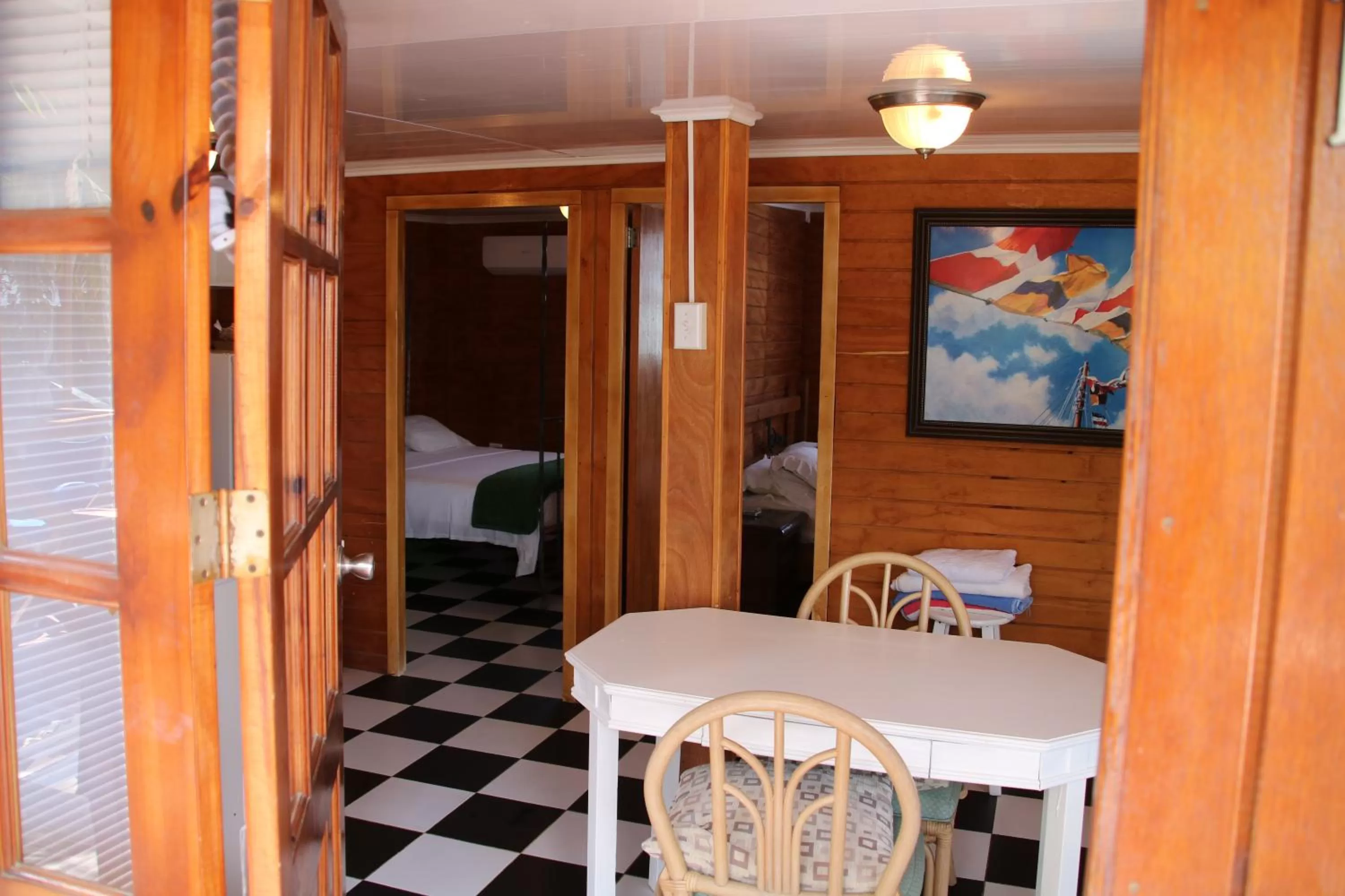 Photo of the whole room in Coral Reef Beach