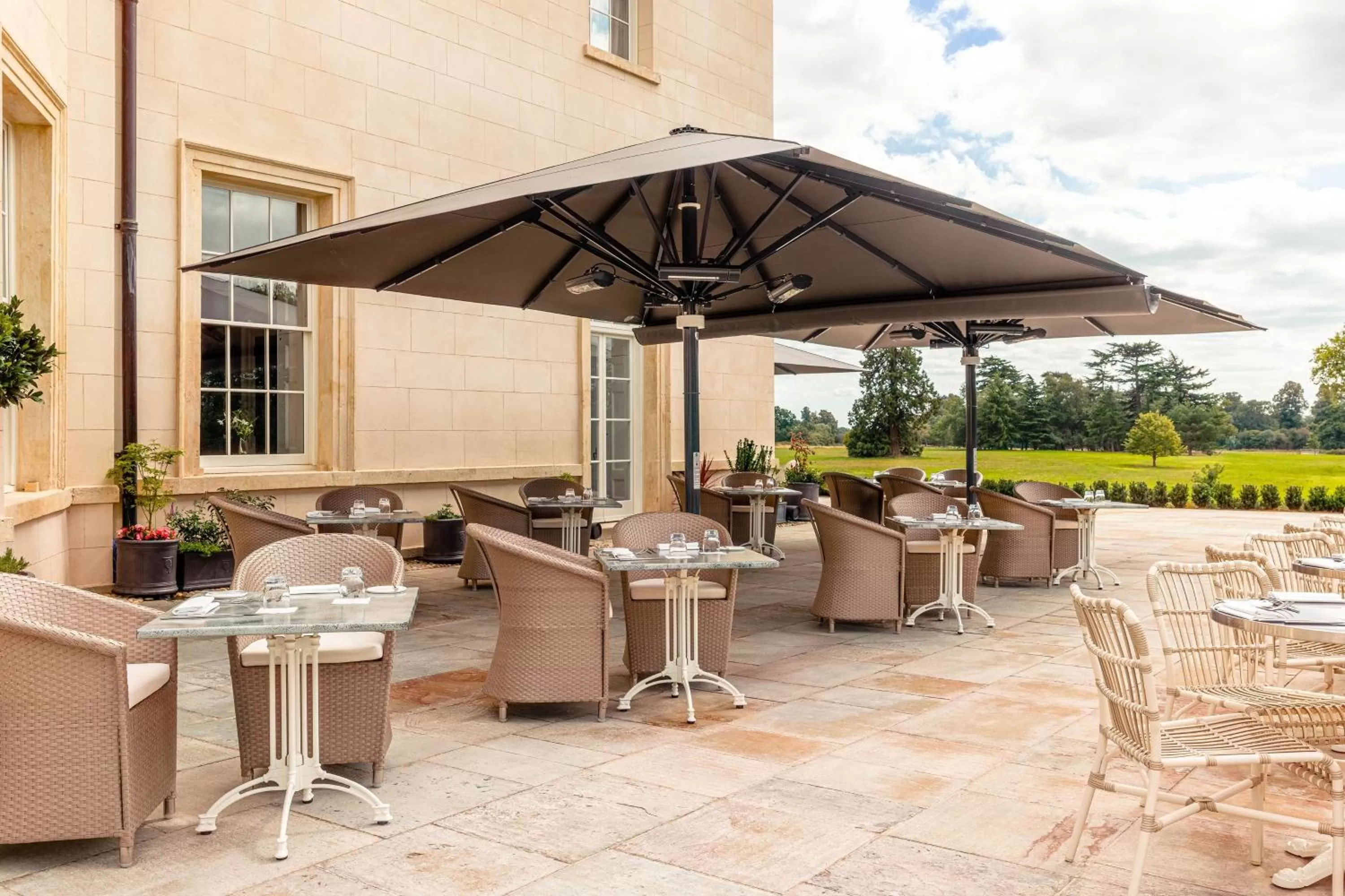 Restaurant/places to eat in The Langley, a Luxury Collection Hotel, Buckinghamshire