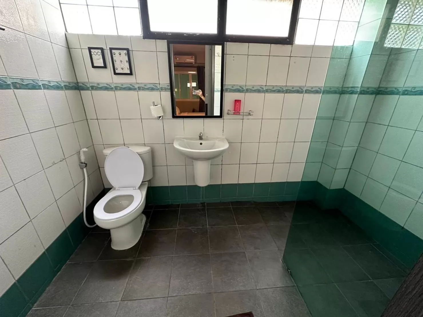 Toilet in BBhouse Rambuttri 2