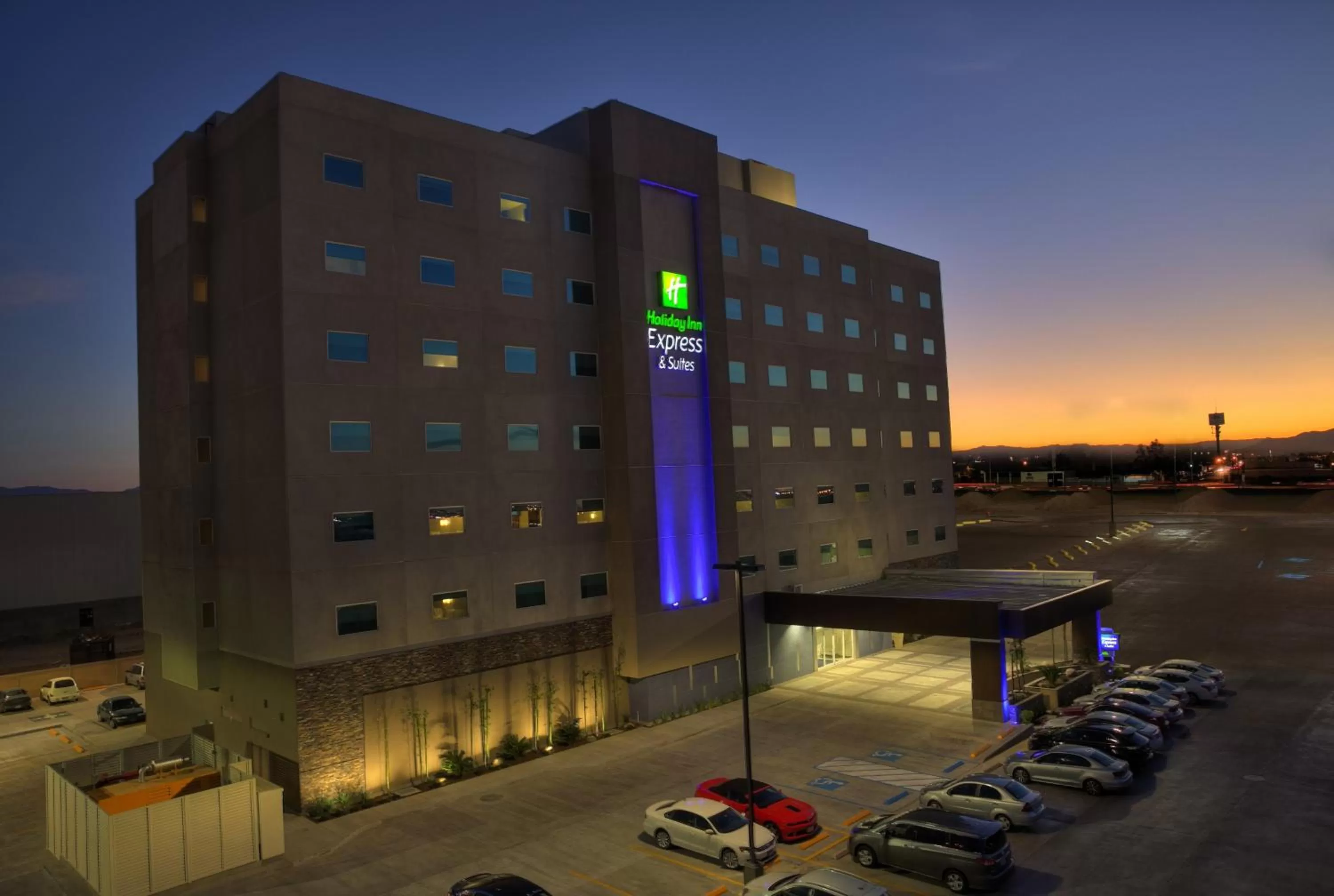 Property building in Holiday Inn Express & Suites Mexicali by IHG