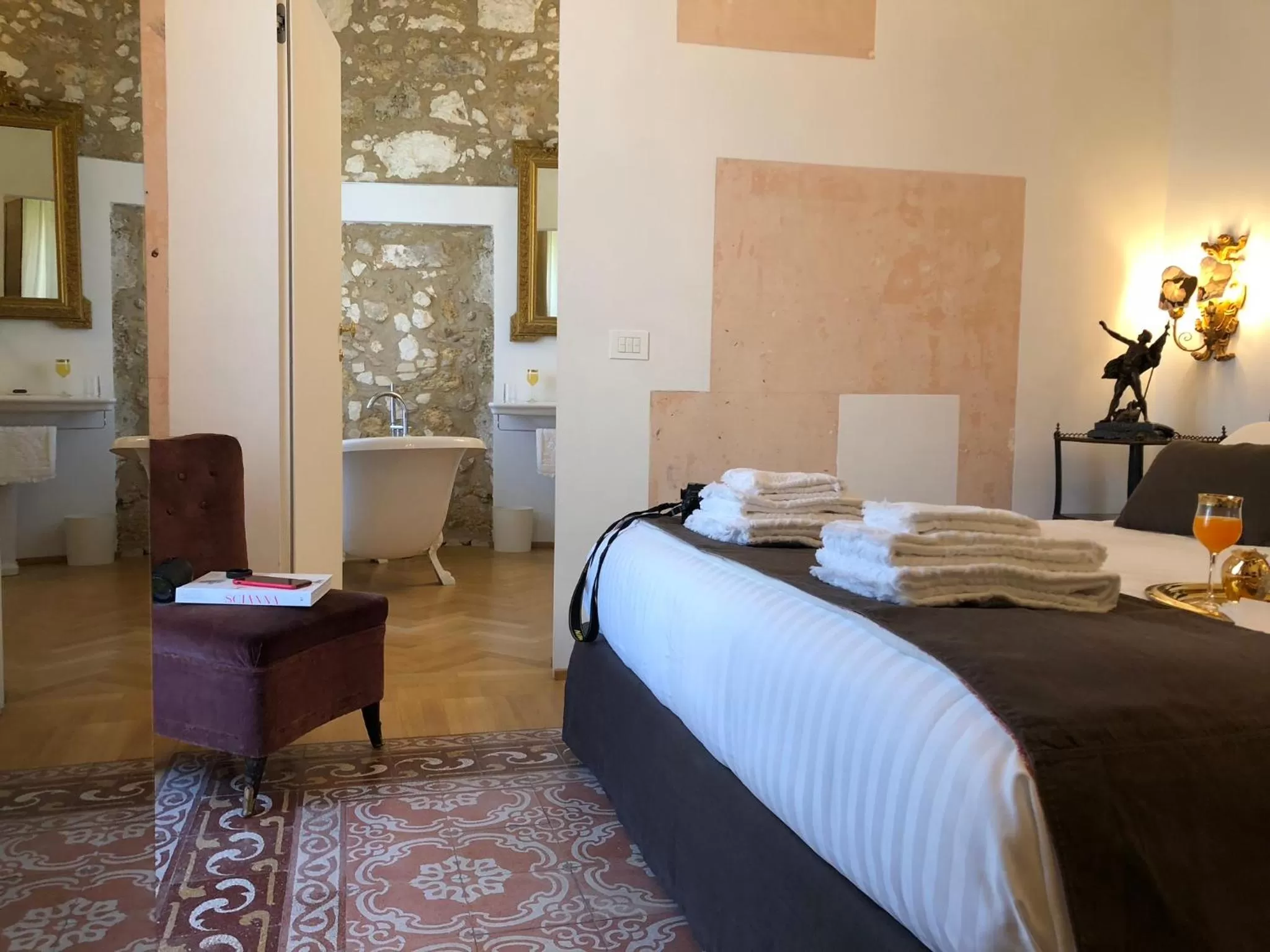 Bedroom, Bed in La Maison