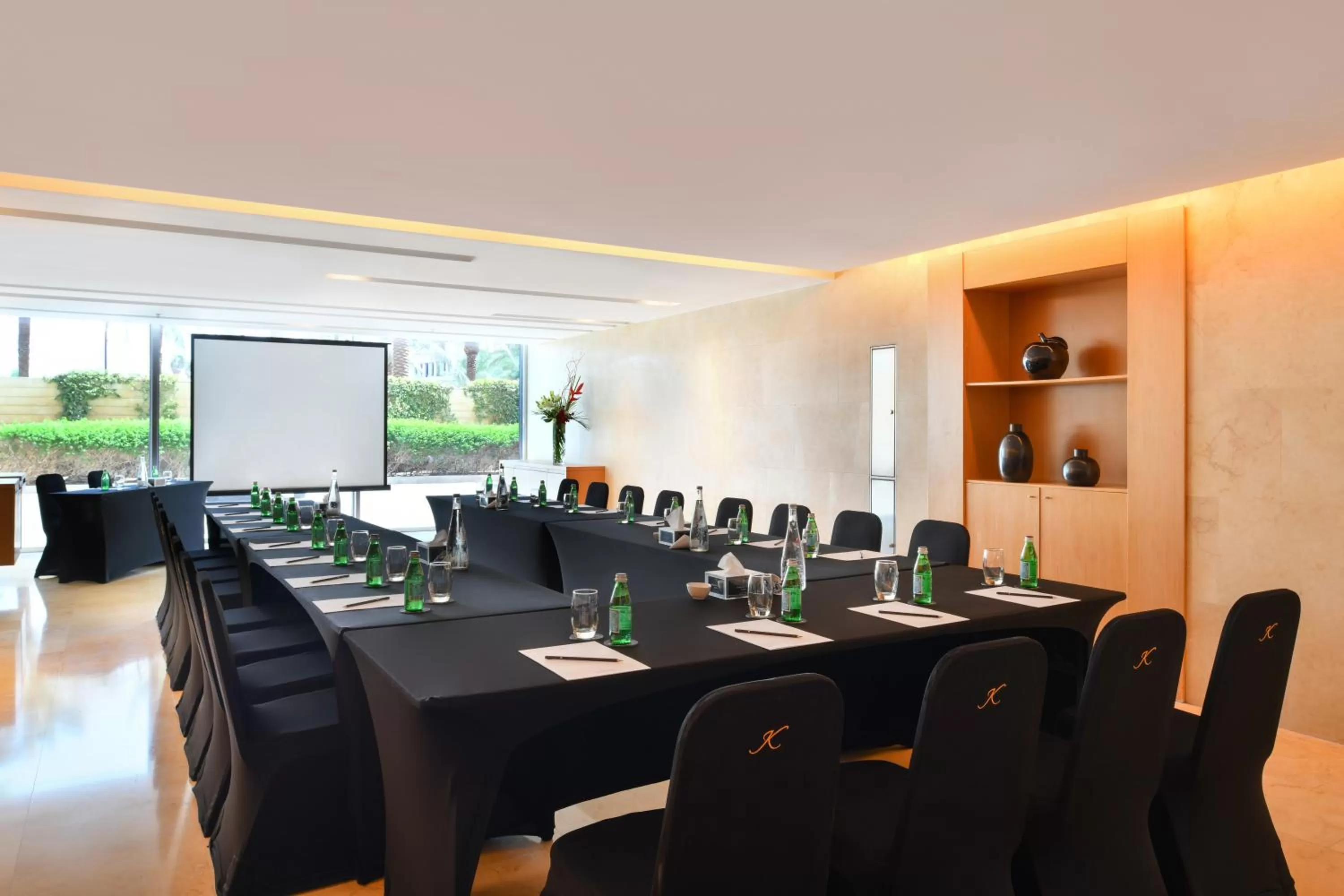 Business facilities in Kempinski Hotel Aqaba