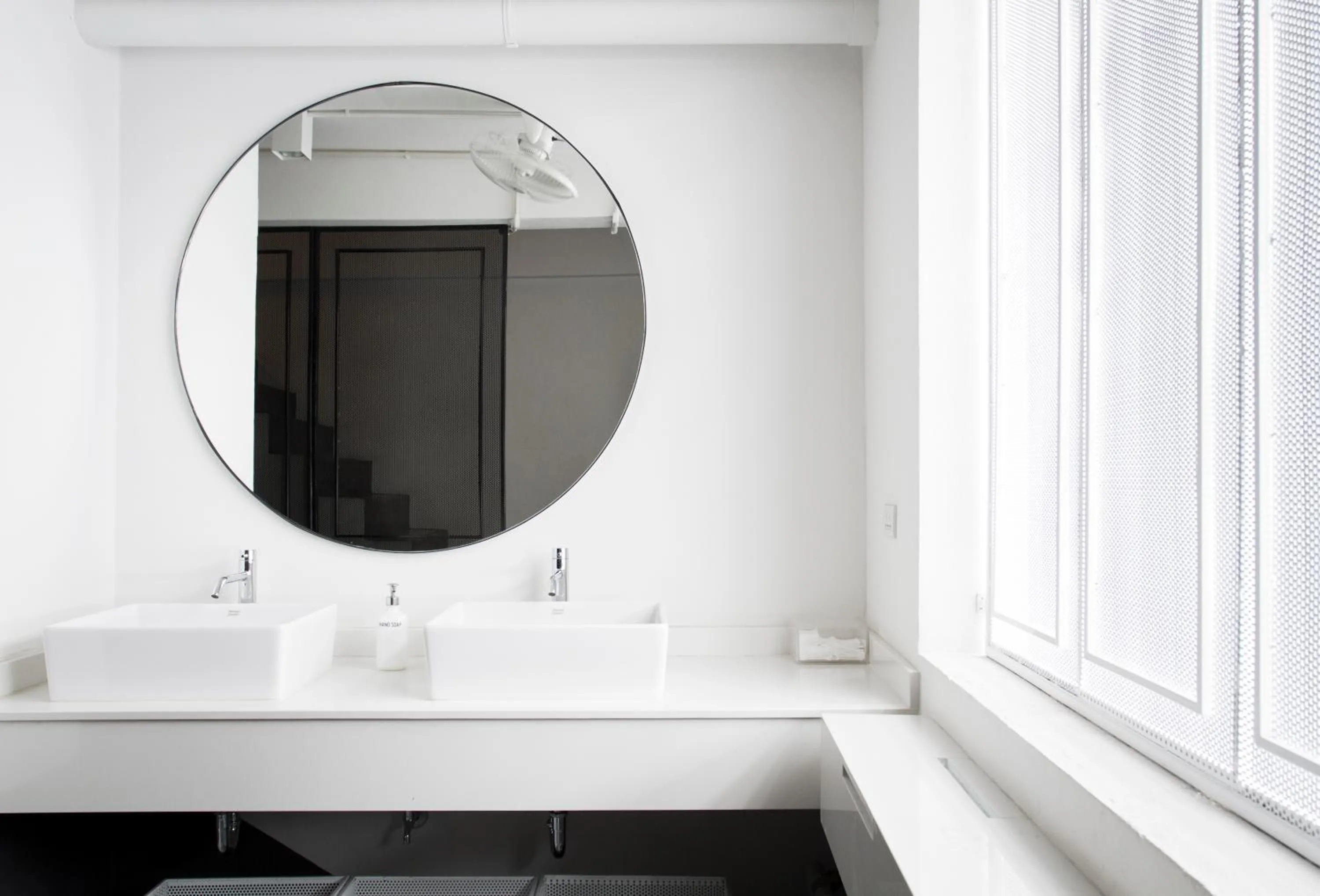 Bathroom in Bed One Block Hostel