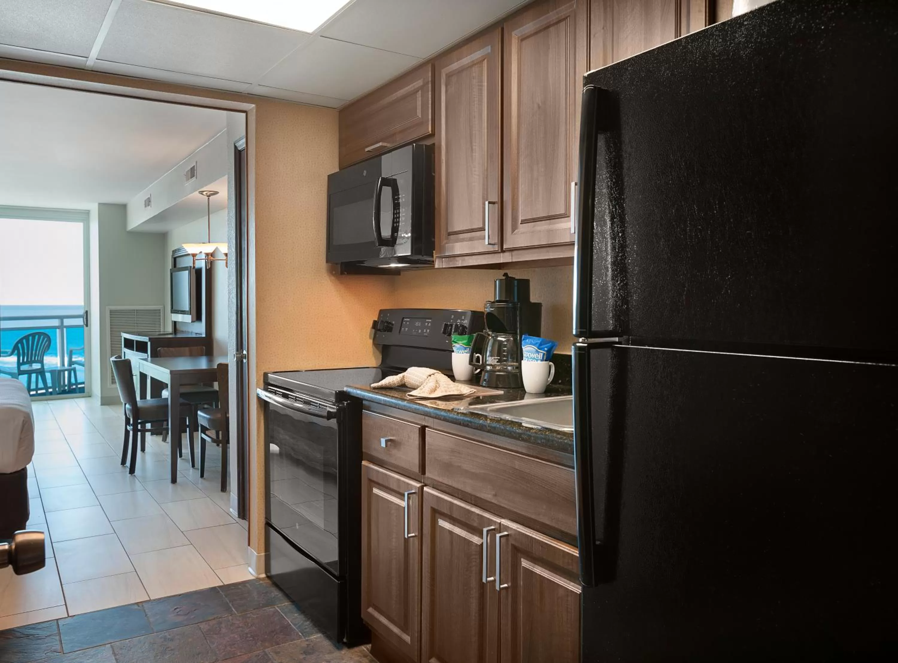 Kitchen or kitchenette in Captain's Quarters Resort