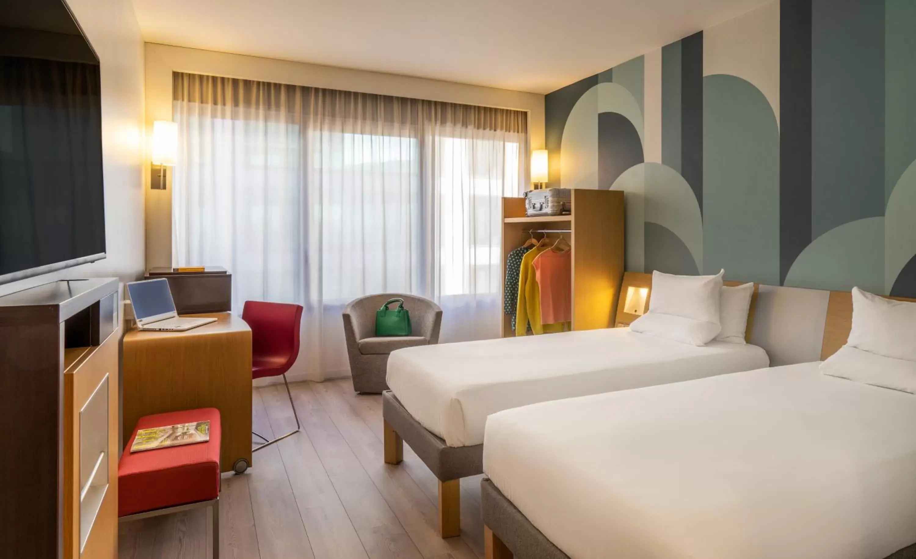 Superior Twin Room in Novotel Campo De Las Naciones Superior Twin Room in Novotel Campo De Las Naciones