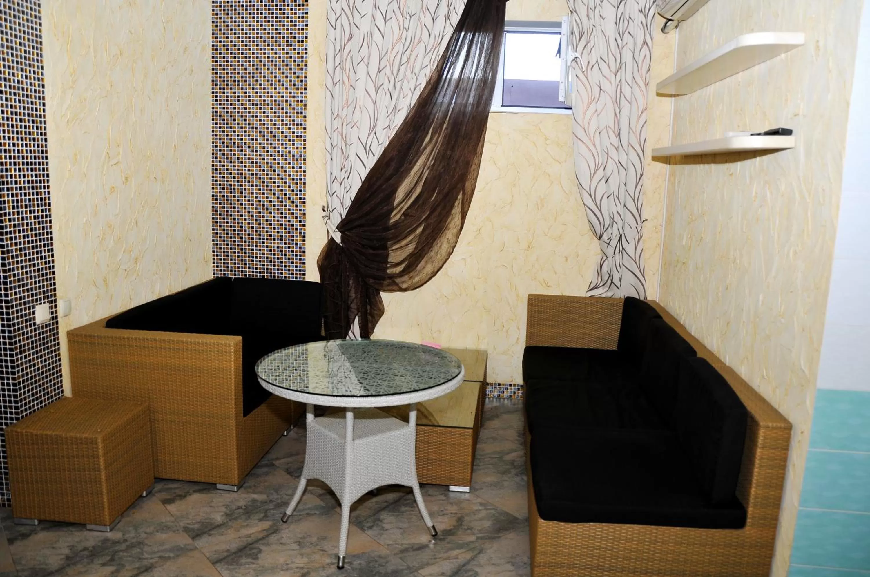 Spa and wellness centre/facilities, Seating Area in Totem Hotel