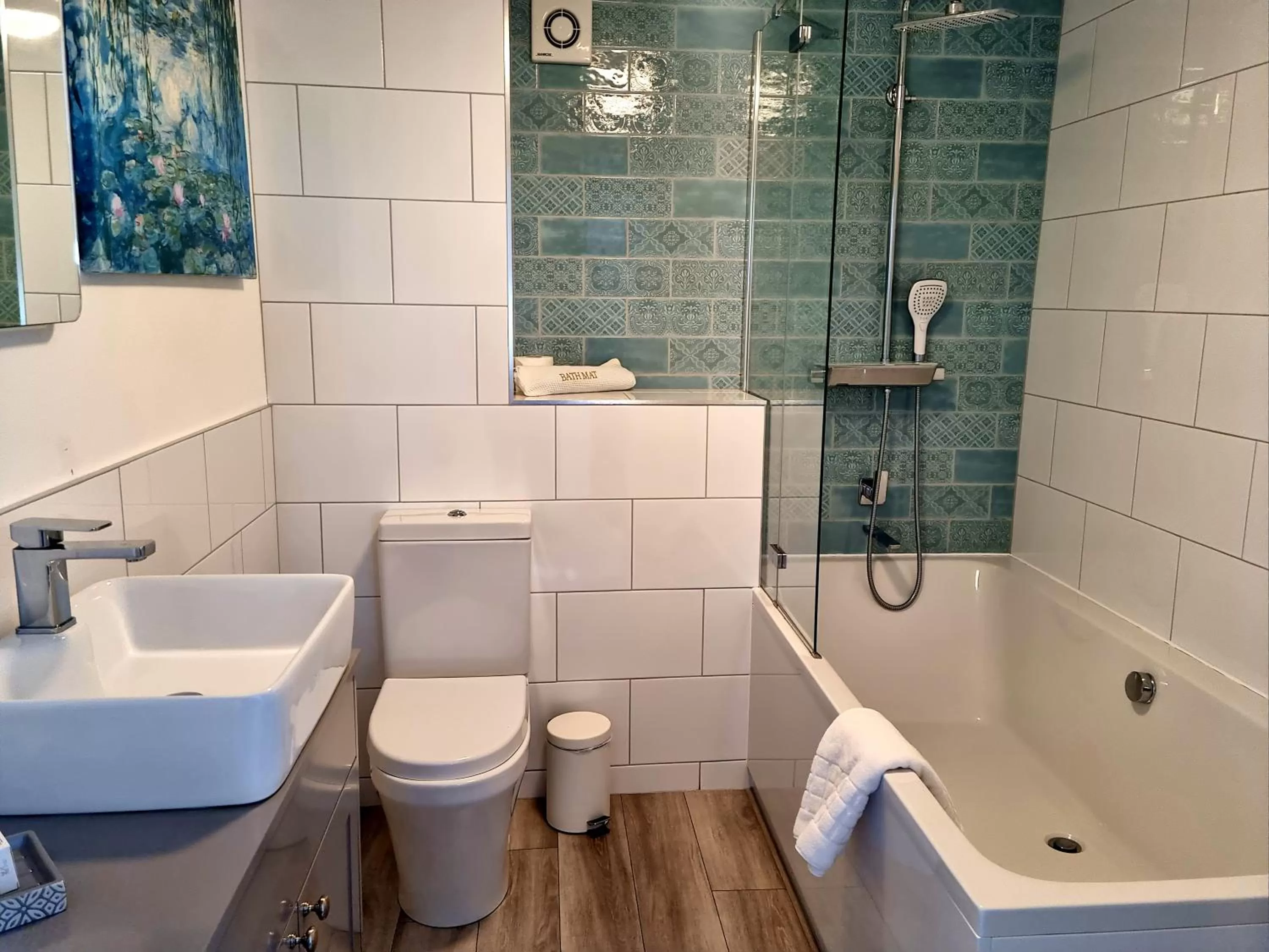 Bathroom in The Ollerod