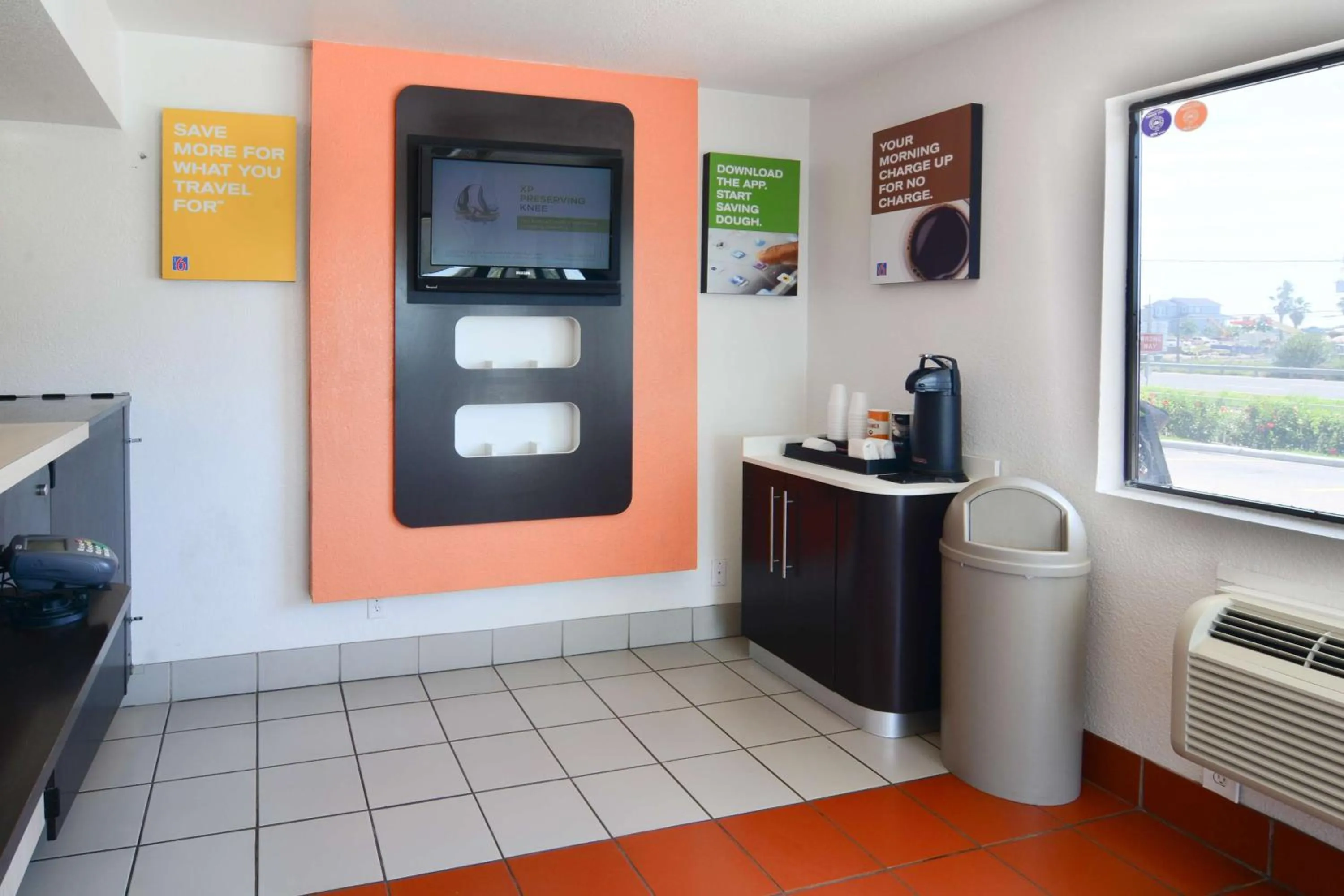 Coffee/tea facilities in Motel 6-Galveston, TX