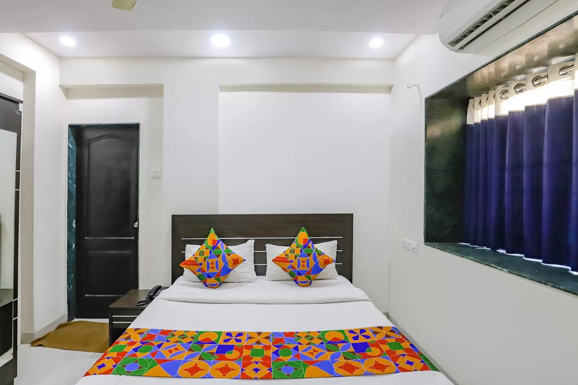 Bed in FabHotel Villa 31